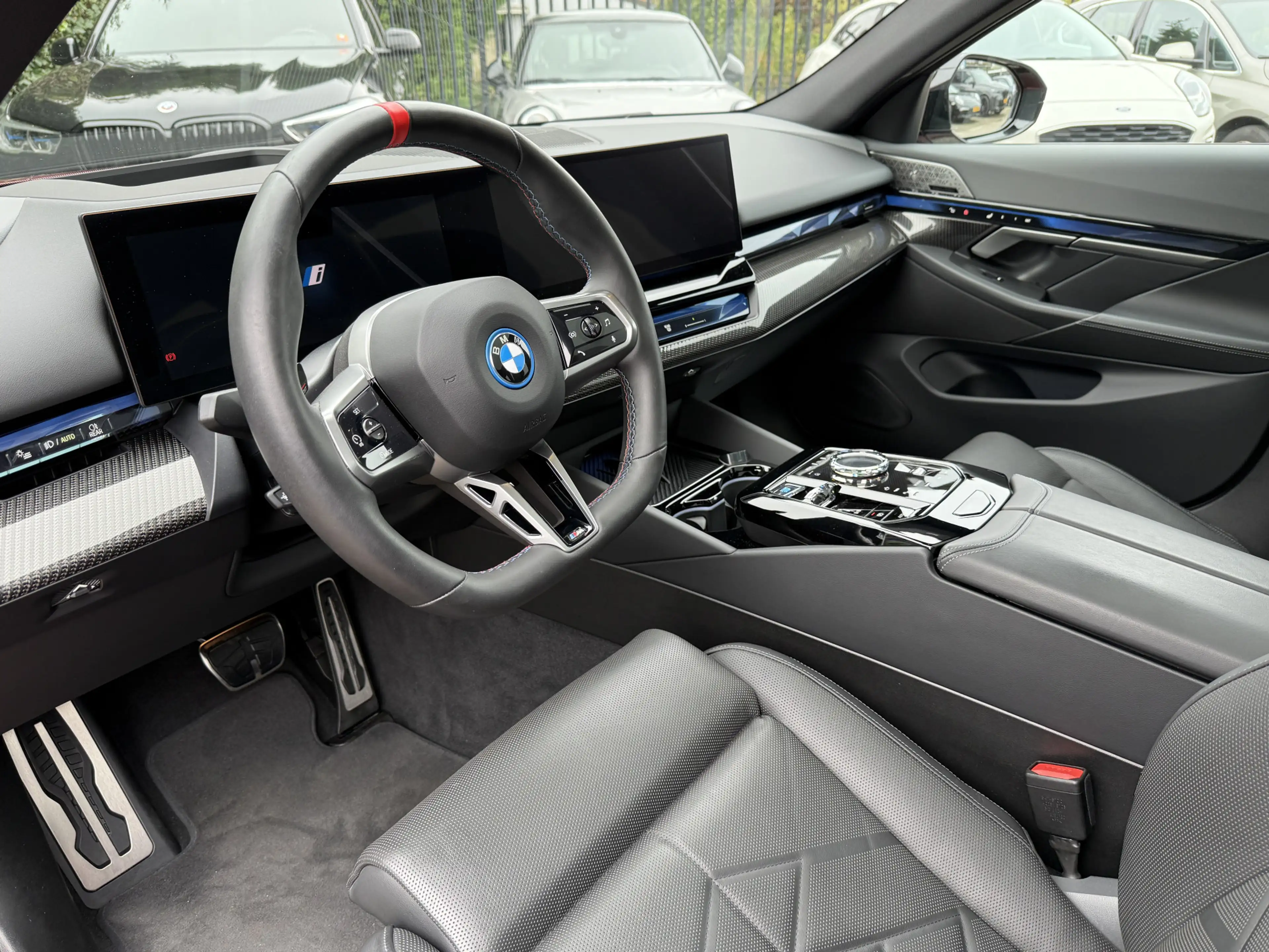 BMW i5 Touring M60 xDrive | 21" | Panorama | Bowers & Wil — photo 14