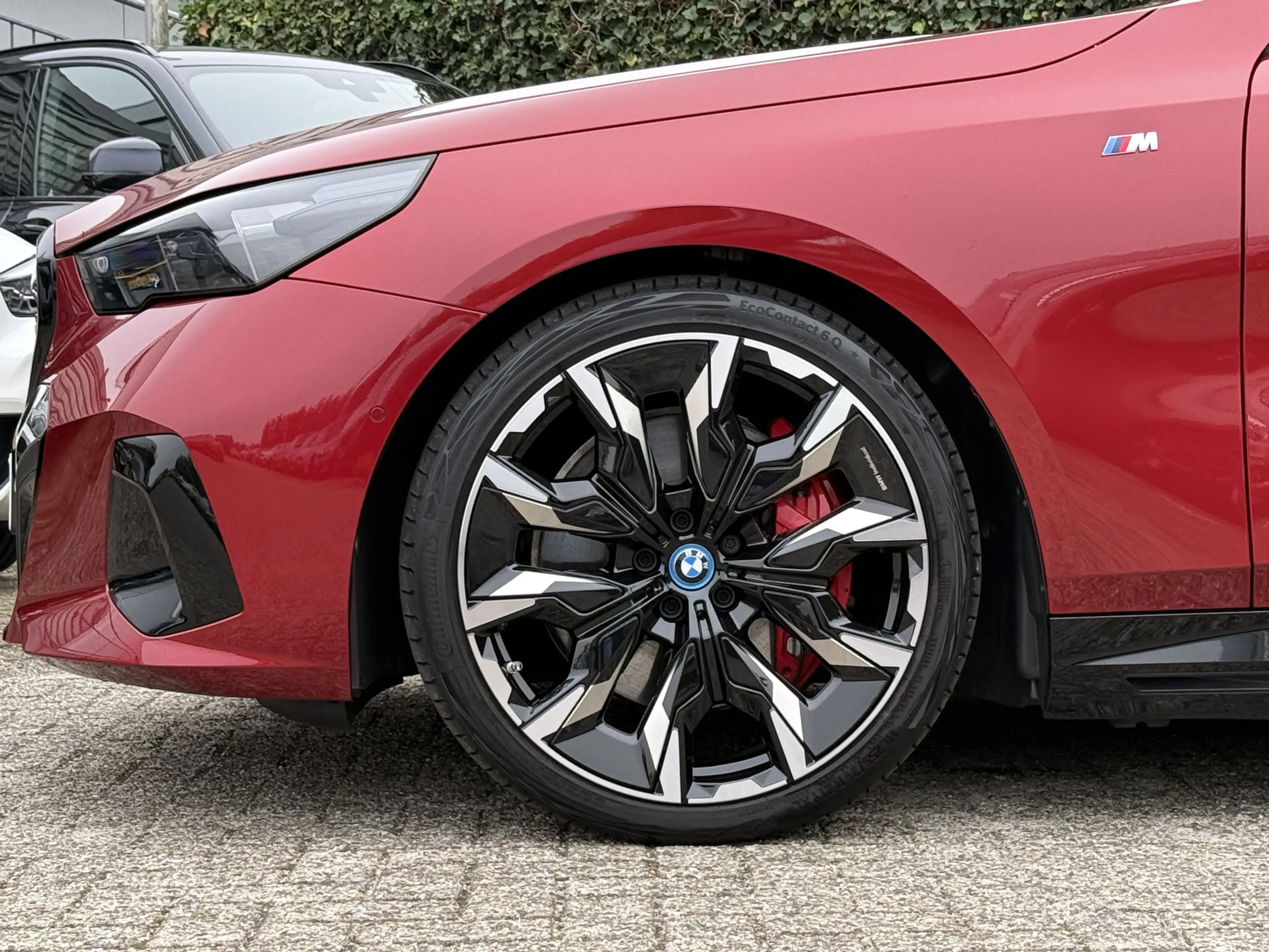 BMW i5 Touring M60 xDrive | 21" | Panorama | Bowers & Wil — photo 12