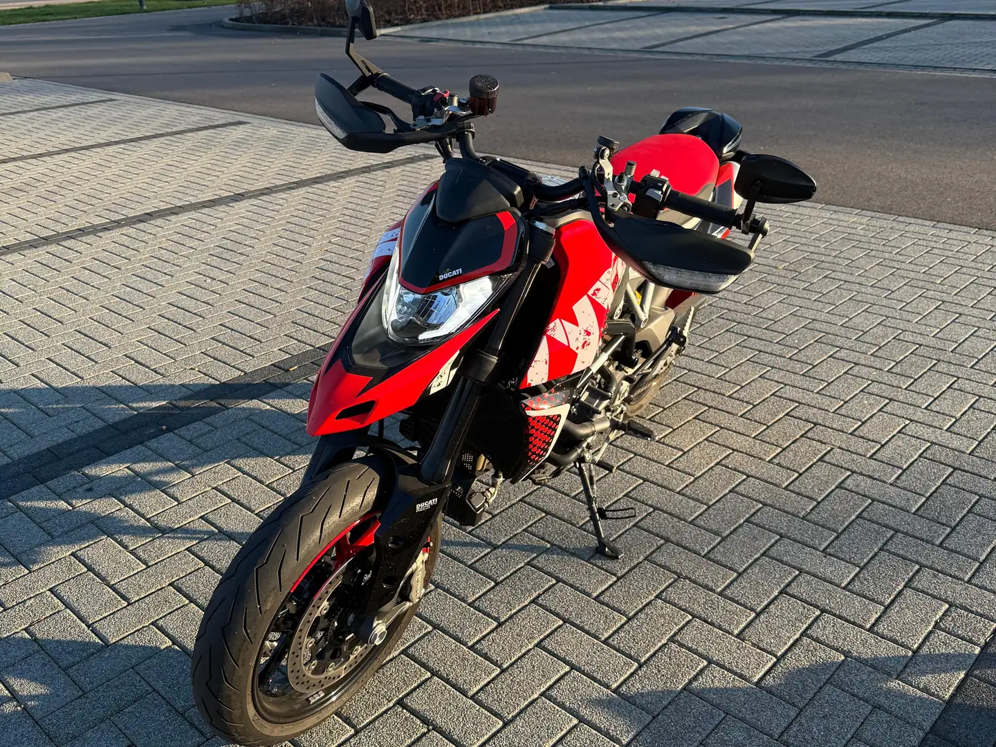 Ducati Hypermotard 950 RVE Rojo - 2