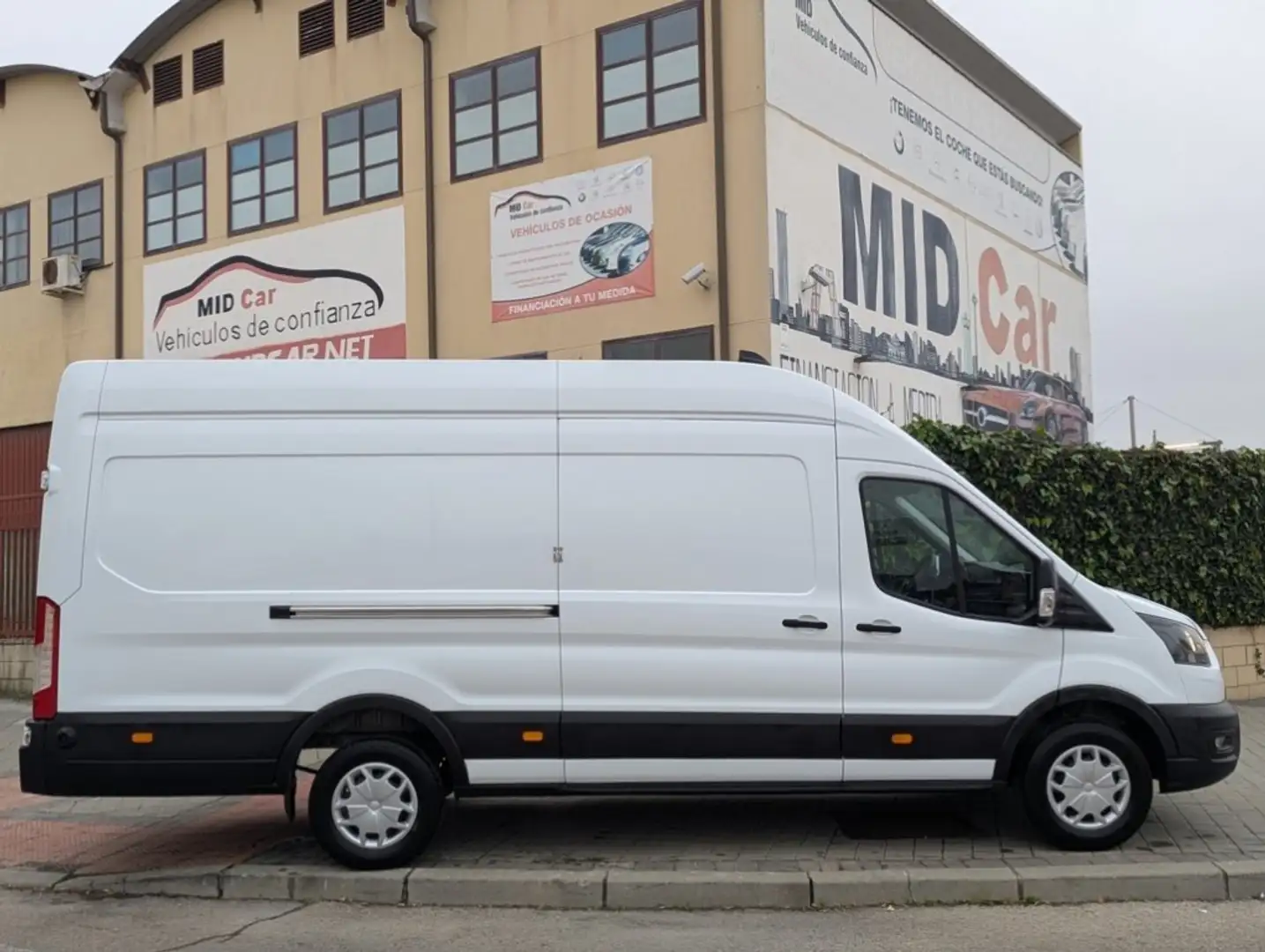 Ford Transit FT 350 L4 Van Trend Tracción Trasera 165 Blanco - 2