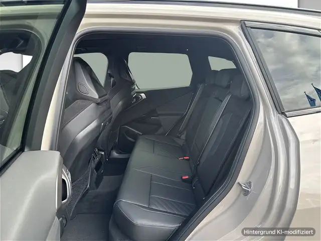 BMW X3 view 11