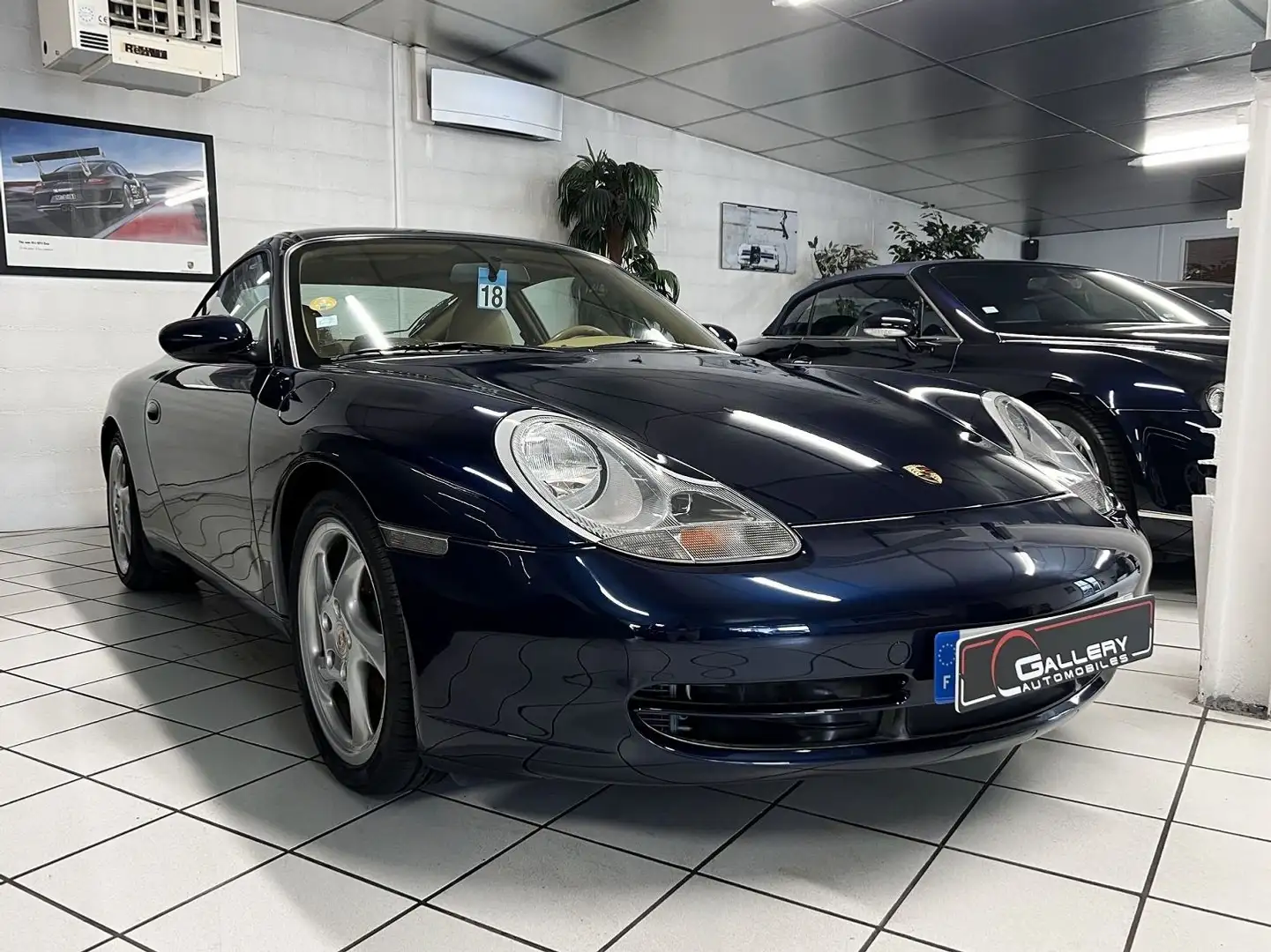 Porsche 911 (996) 300CH CARRERA 4 BV6 Blauw - 1