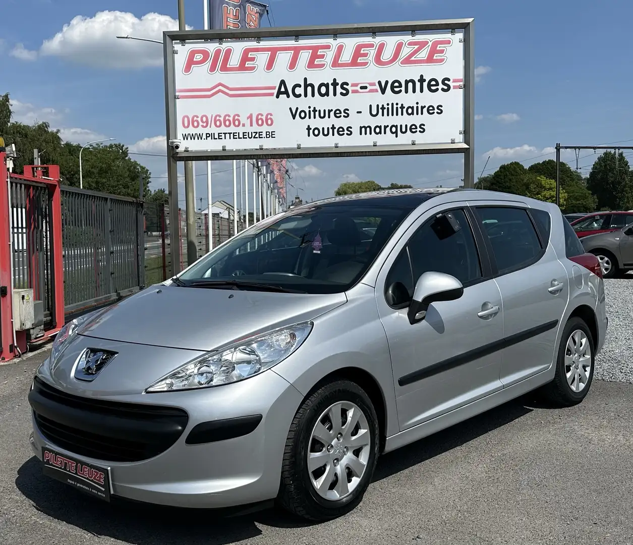 Peugeot 207 1.4i 16v Trendy Grigio - 1