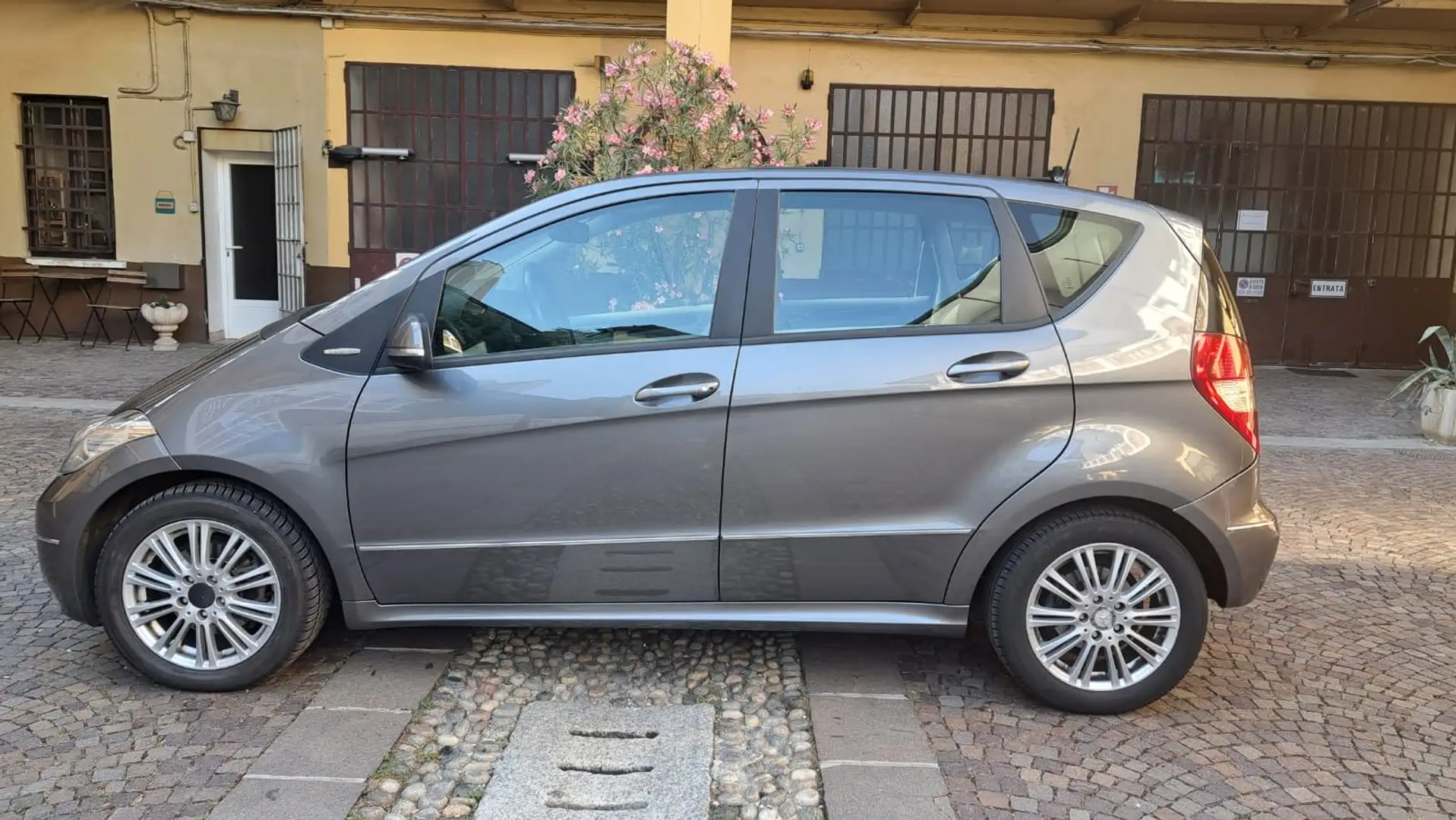 Mercedes-Benz A 170 A 170 Elegance Grigio - 2