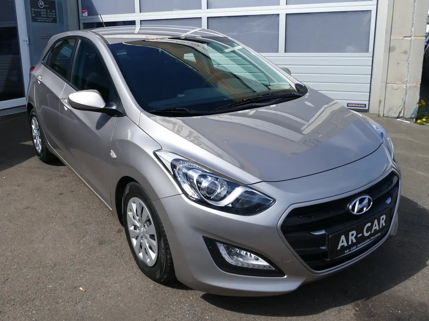 Hyundai i30 blue 1.4 Classic Klima Radio CD 2 Hand HU/AU NEU Beige - 2