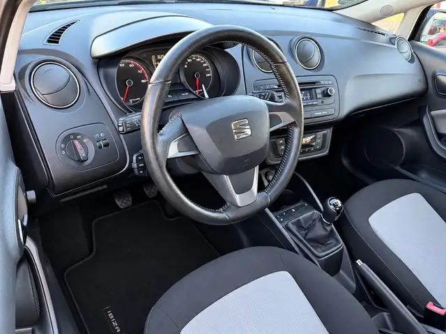 Seat Ibiza view 9
