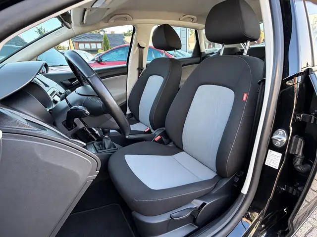 Seat Ibiza view 8