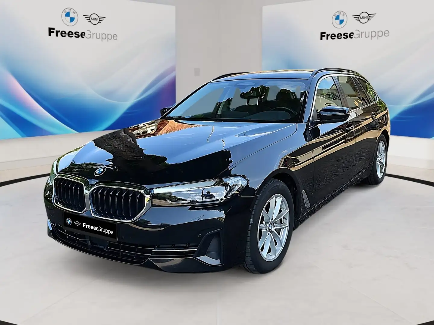 BMW 530 d xDrive A HiFi DAB LED WLAN RFK Komfortzg. Schwarz - 1