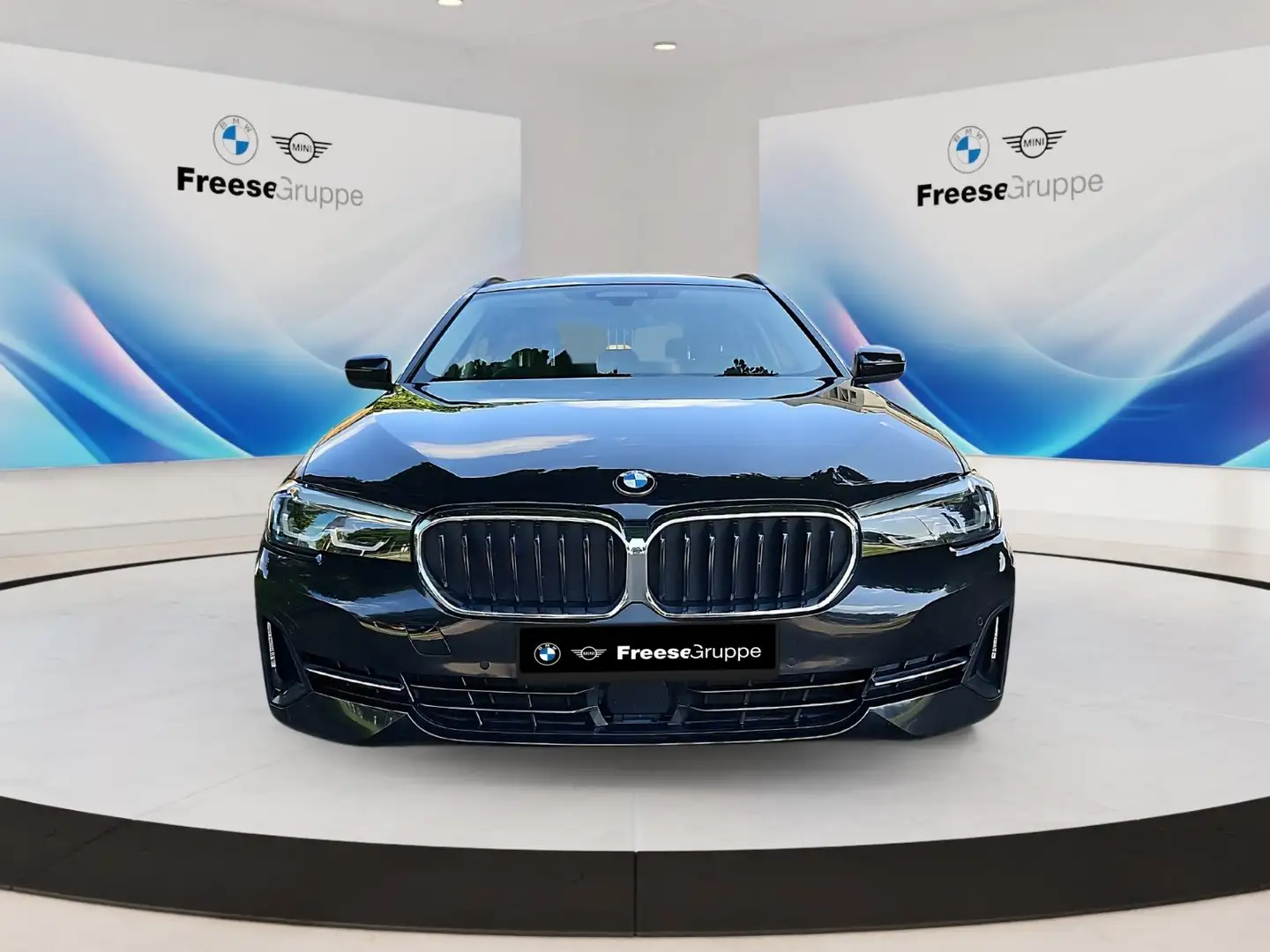 BMW 530 d xDrive A HiFi DAB LED WLAN RFK Komfortzg. Schwarz - 2