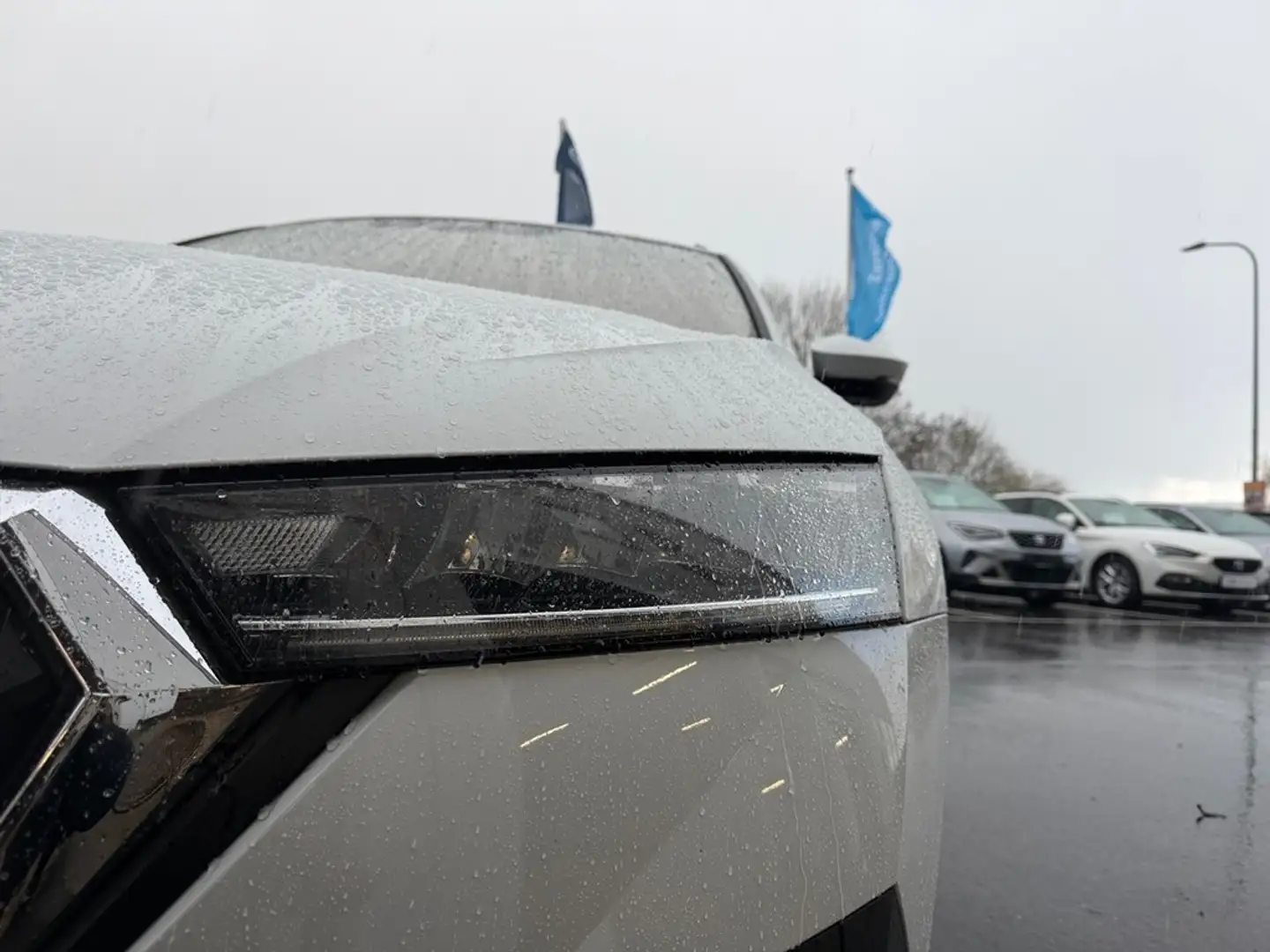 Skoda Octavia Combi 1,4 iV Automatik Weiß - 2