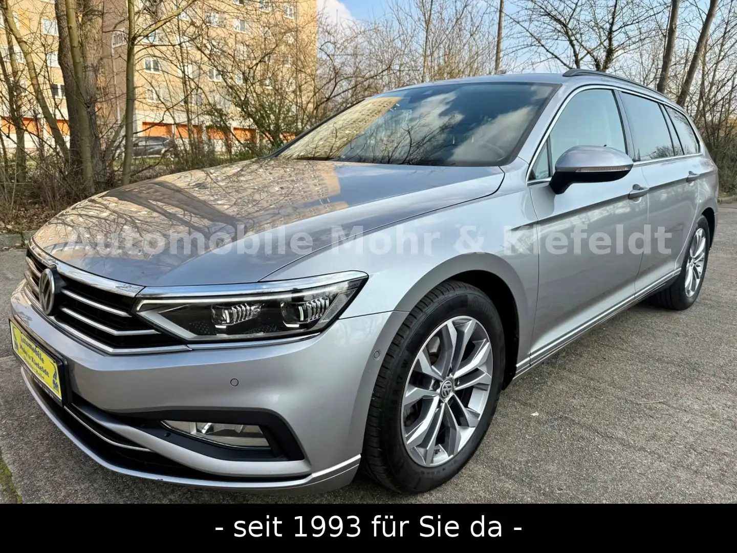 Volkswagen Passat Variant DSG Business*MATRIX*AHZV*ACC*CAM* Silber - 1