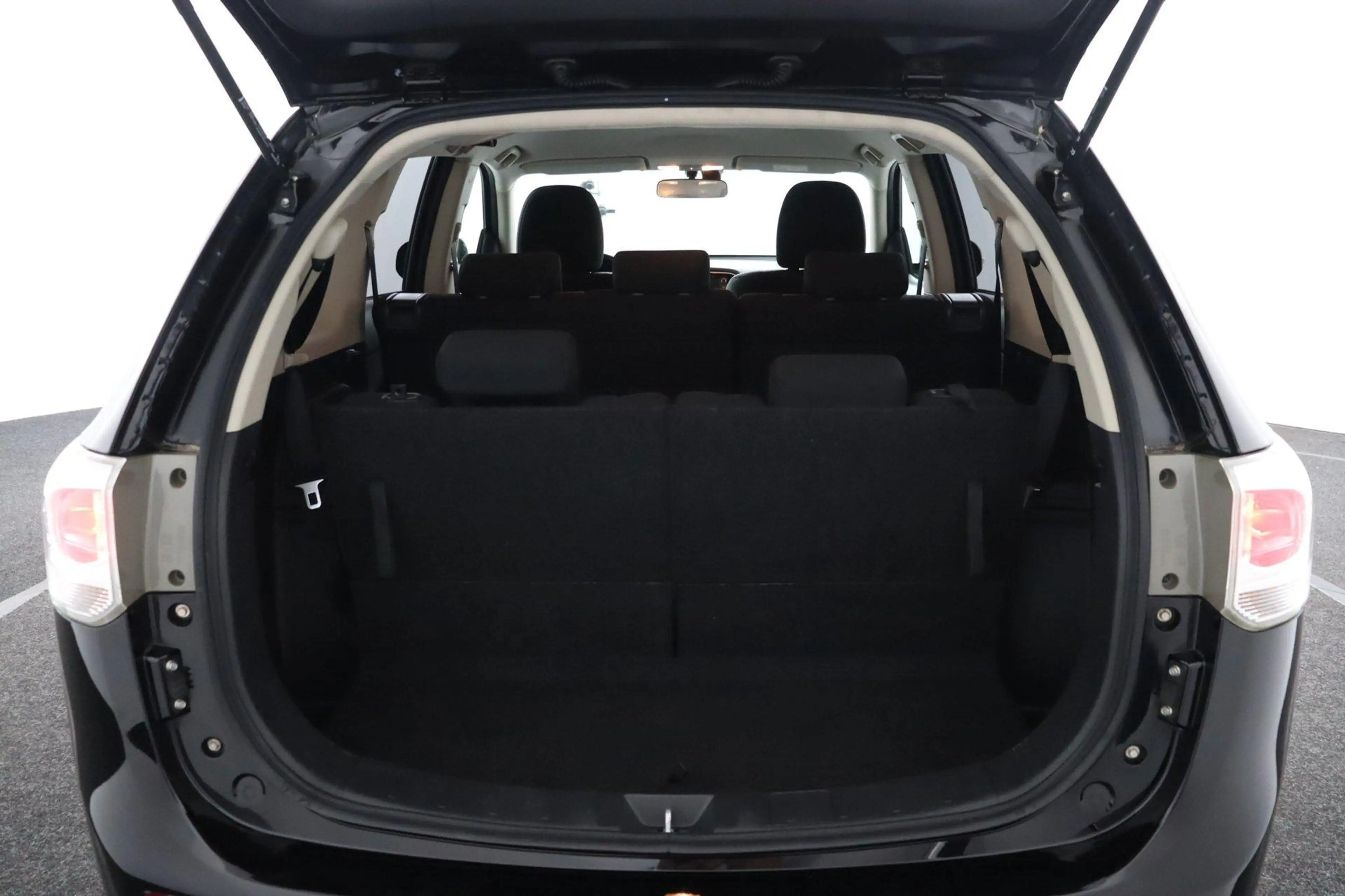 Mitsubishi Outlander 2.0 Business Edition |NAP|7pers|Automaat| — photo 19