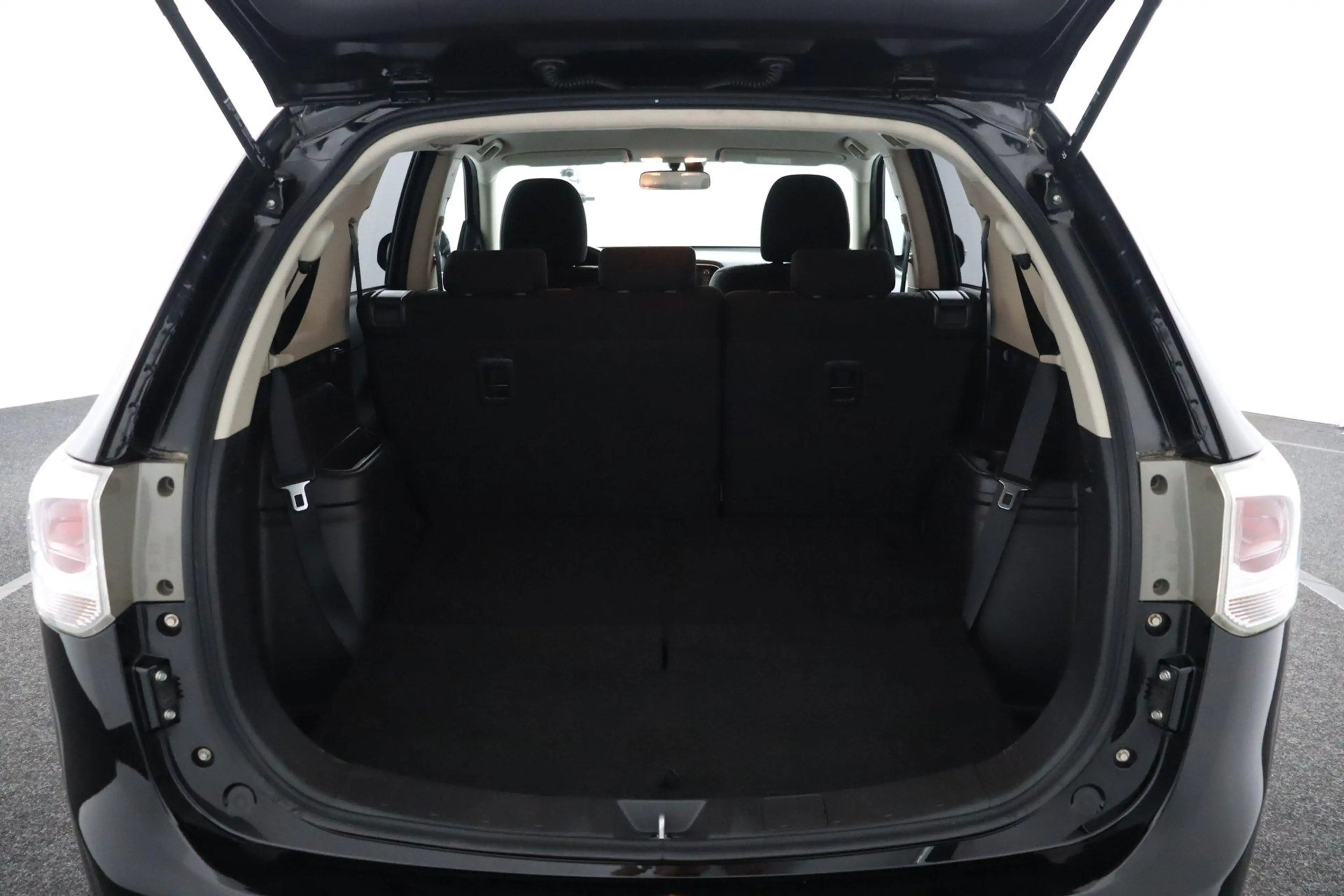 Mitsubishi Outlander 2.0 Business Edition |NAP|7pers|Automaat| — photo 20