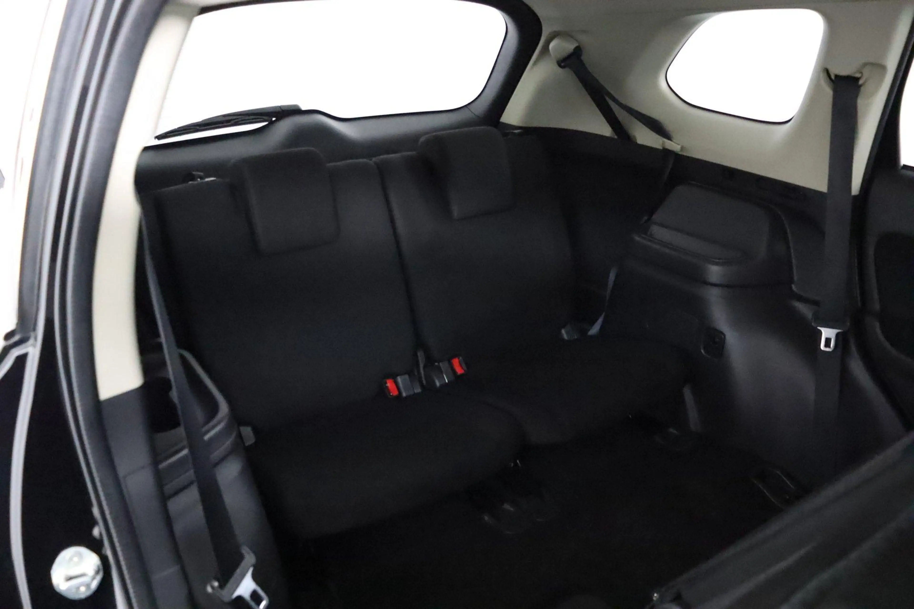 Mitsubishi Outlander 2.0 Business Edition |NAP|7pers|Automaat| — photo 40