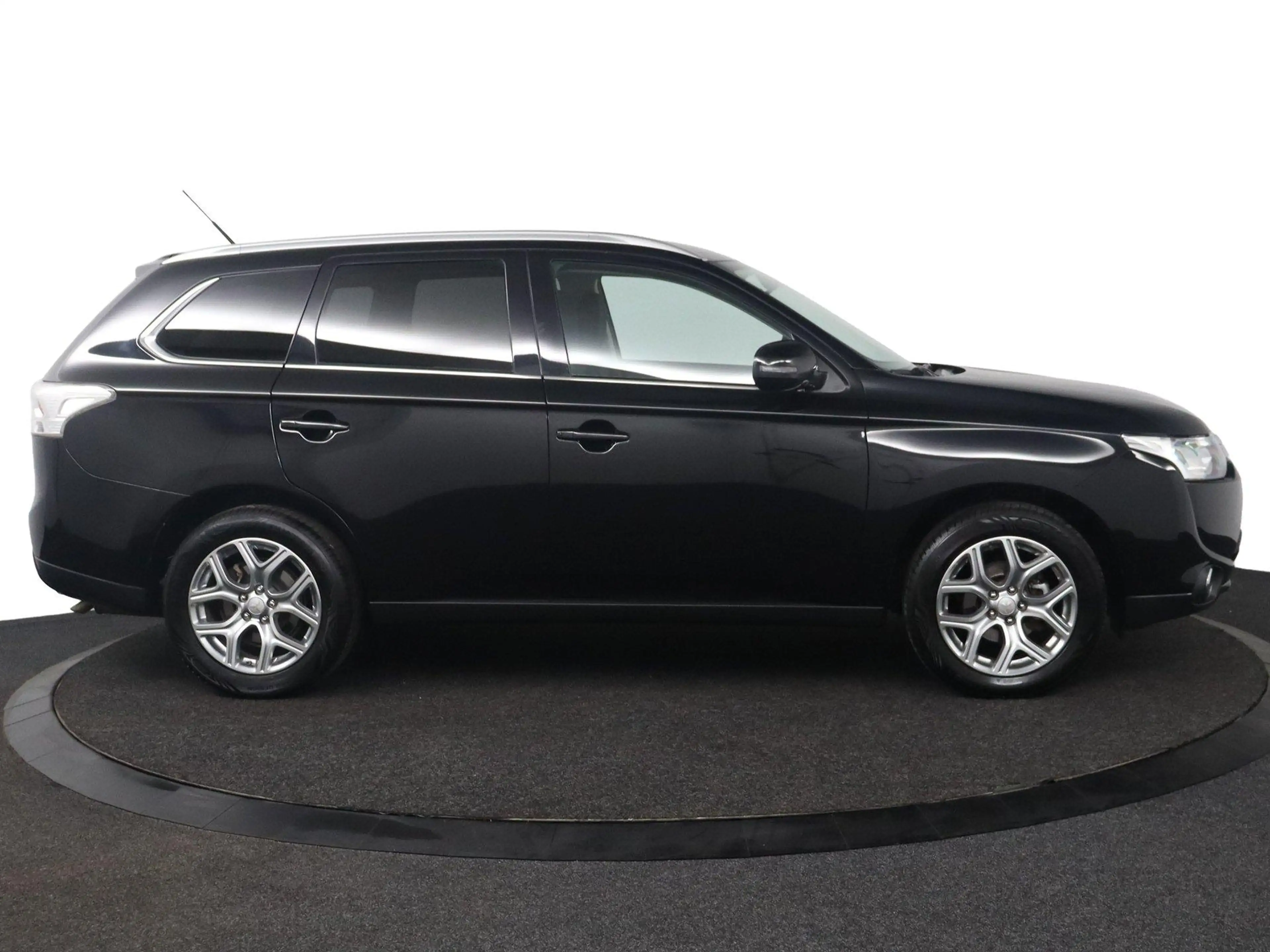 Mitsubishi Outlander 2.0 Business Edition |NAP|7pers|Automaat| — photo 11