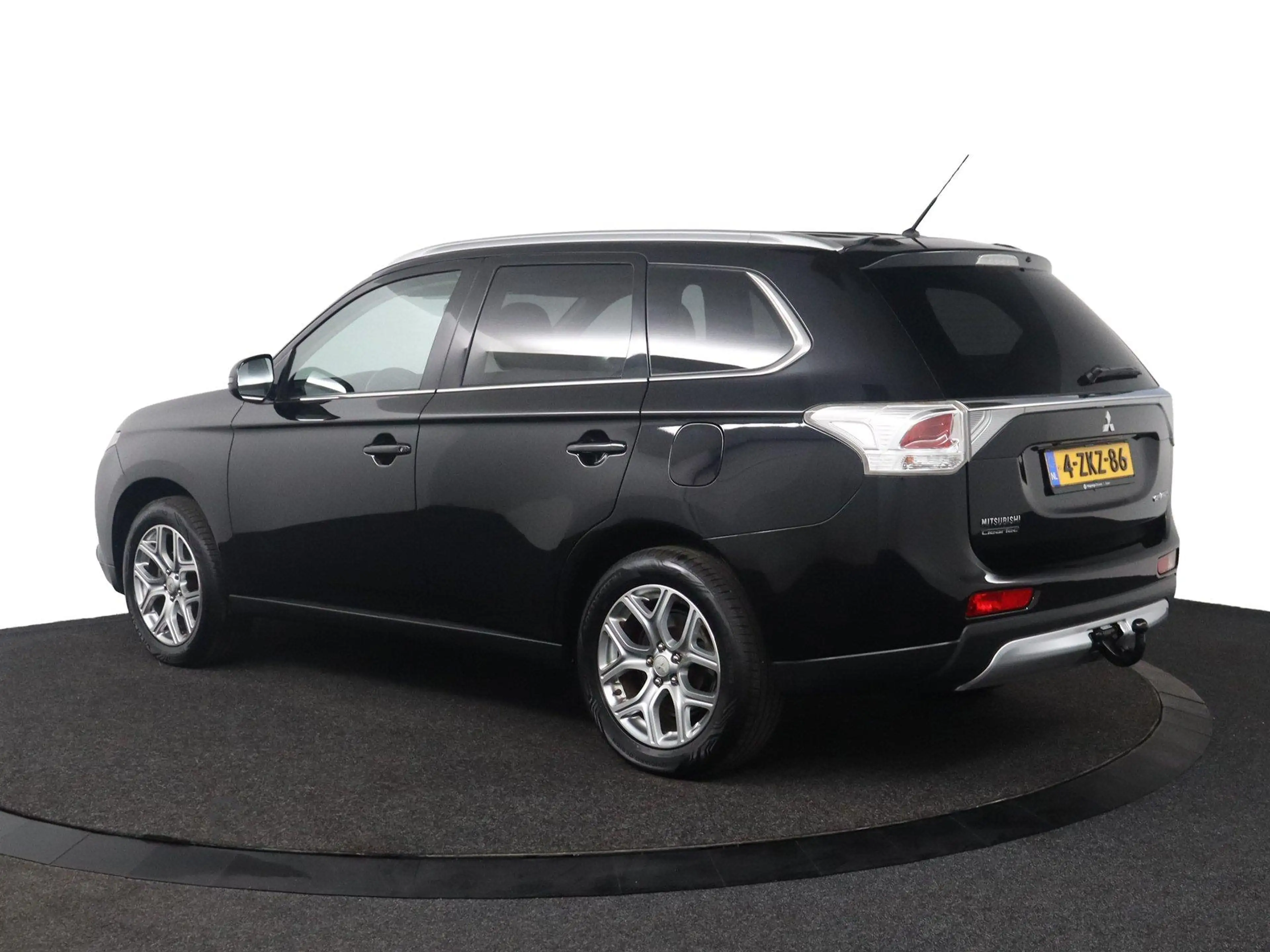 Mitsubishi Outlander 2.0 Business Edition |NAP|7pers|Automaat| — photo 10