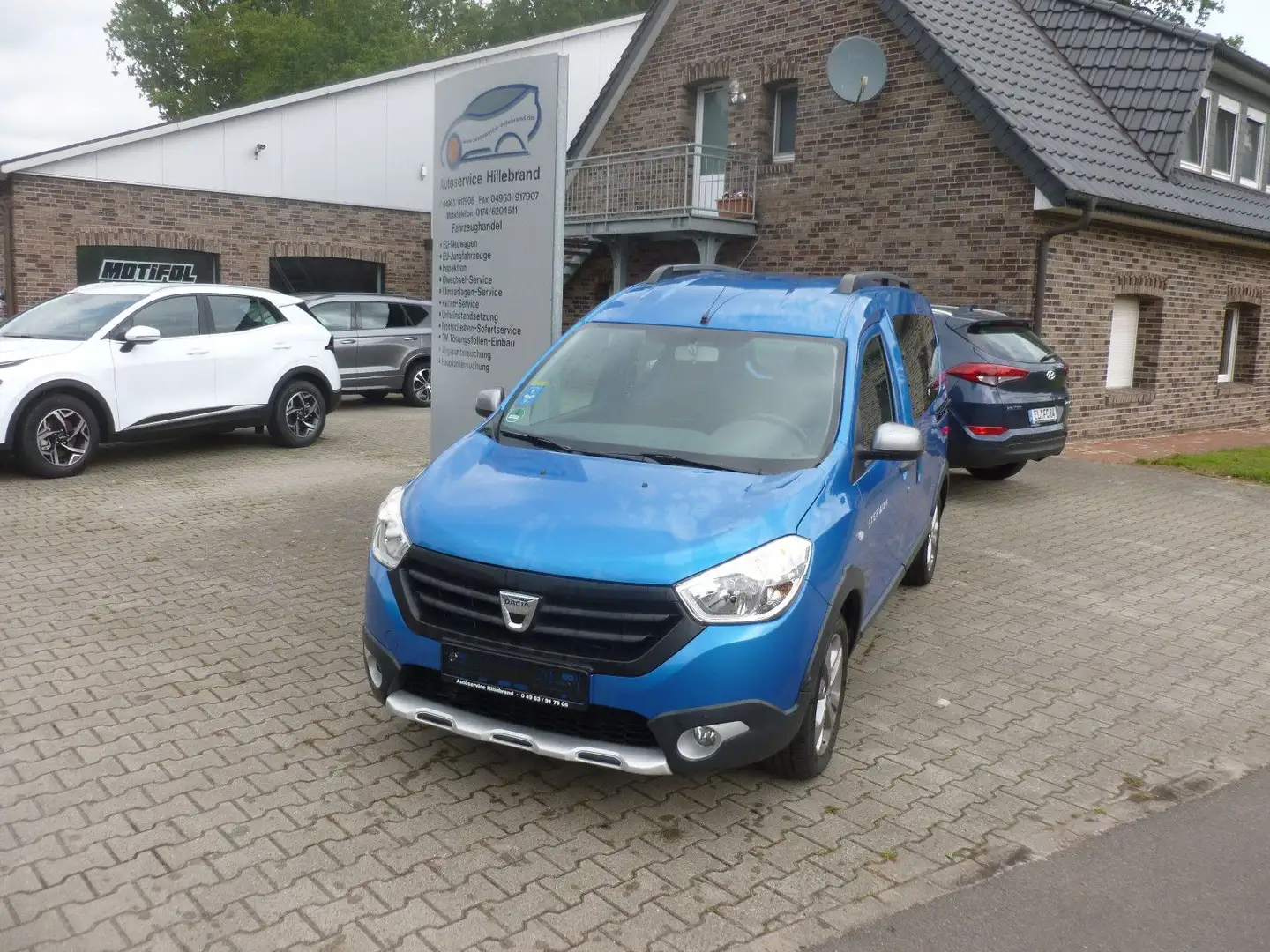 Dacia Dokker Stepway Blau - 2