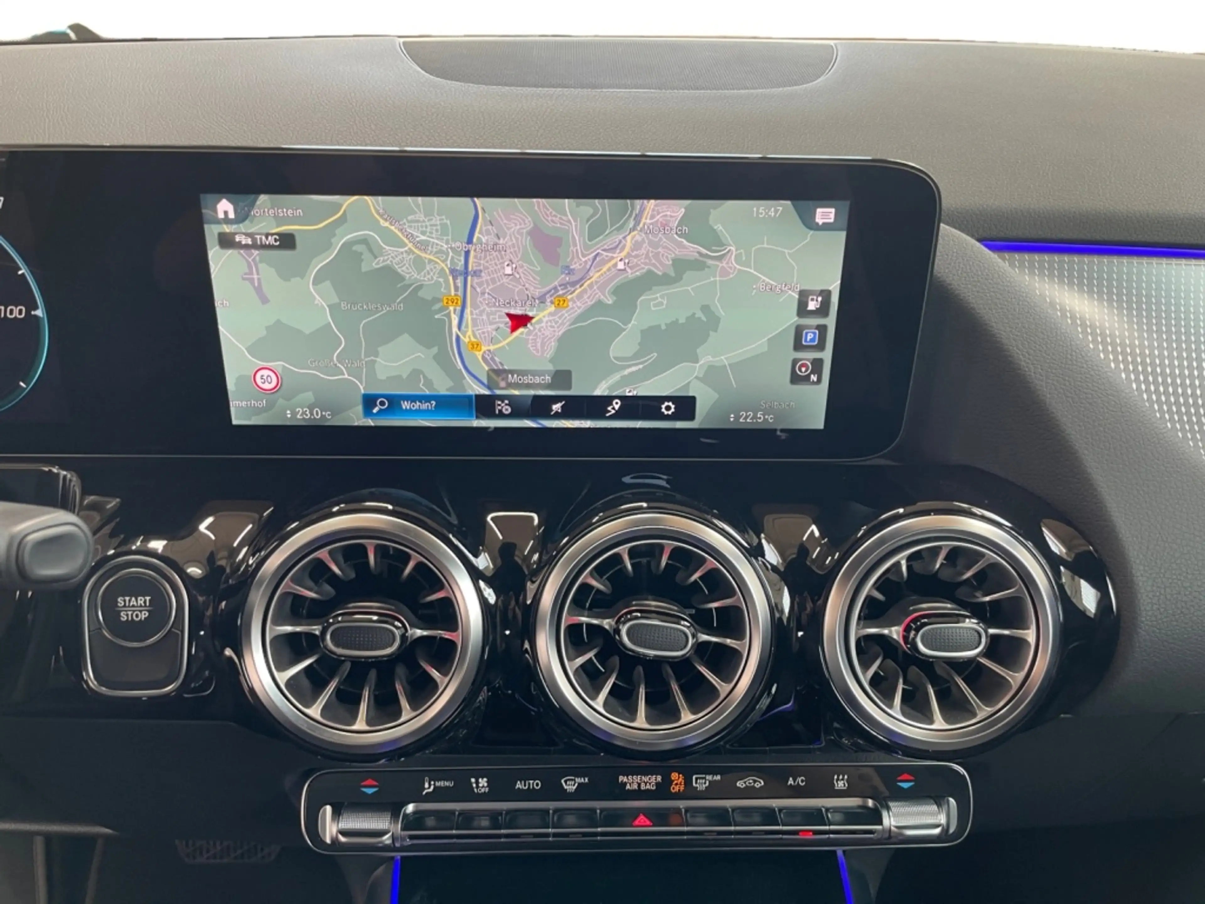 Mercedes-Benz EQA 300 4matic Progressive AMG+MBUX+Progressive — photo 15