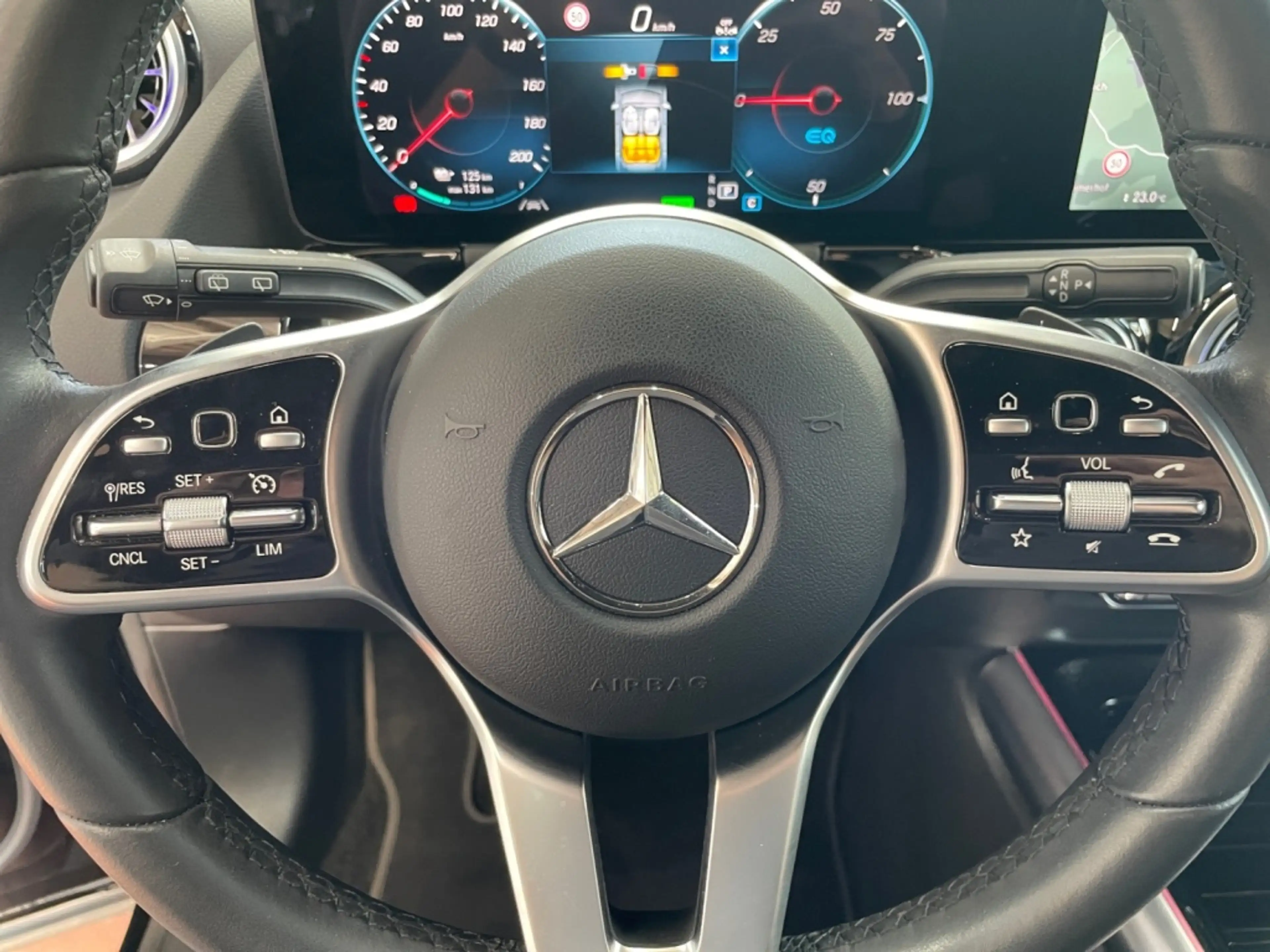 Mercedes-Benz EQA 300 4matic Progressive AMG+MBUX+Progressive — photo 13