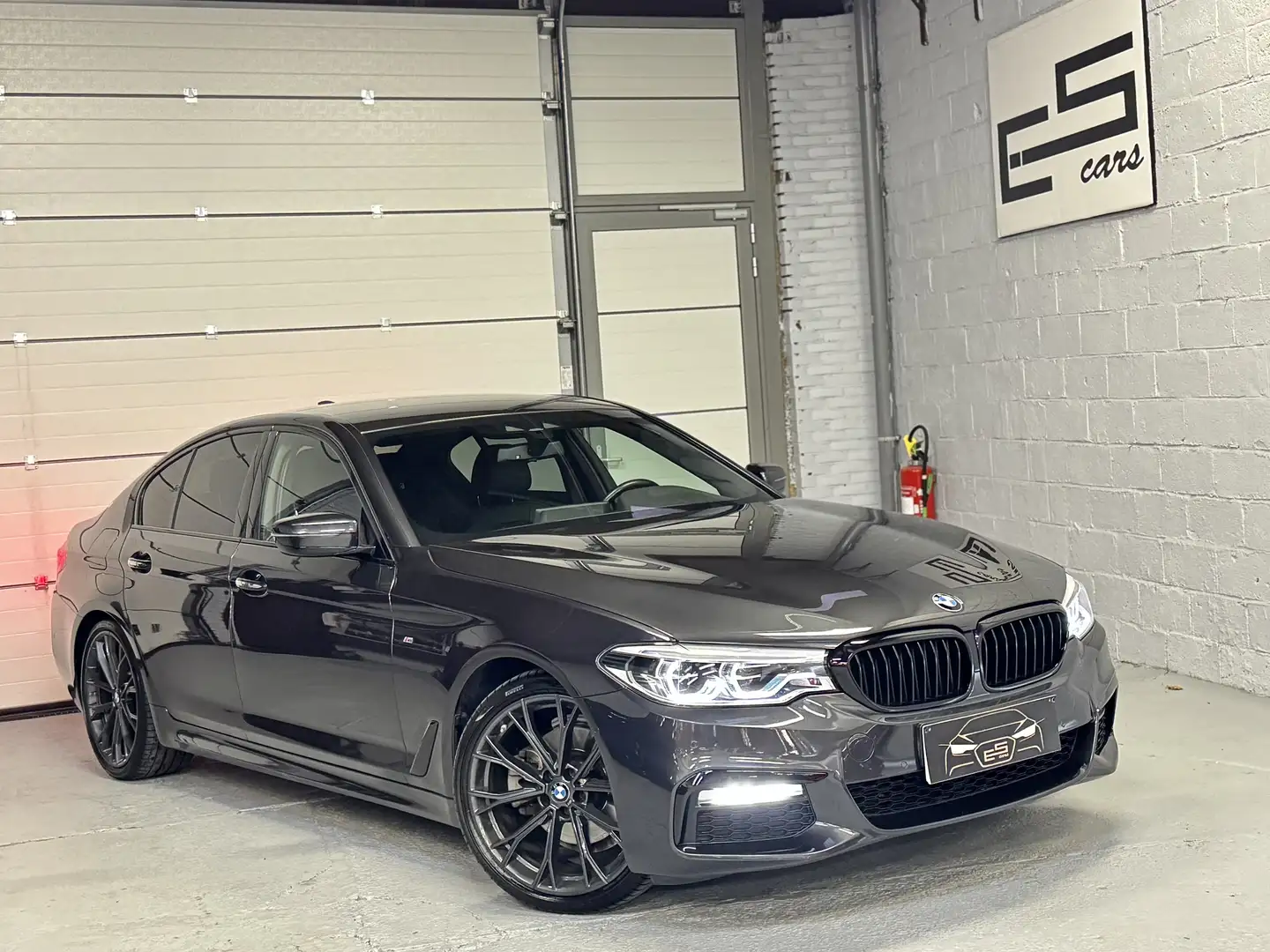BMW 520 PACK M SPORT 59.000KM!! GARANTIE VALABLE 2029 Gris - 1