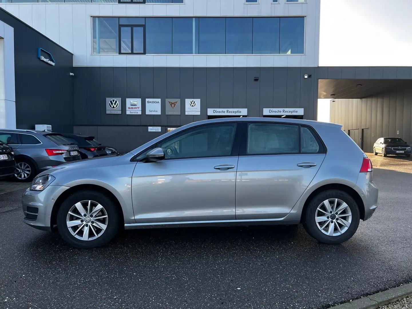 Volkswagen Golf 1.2 TSI Highline - 1