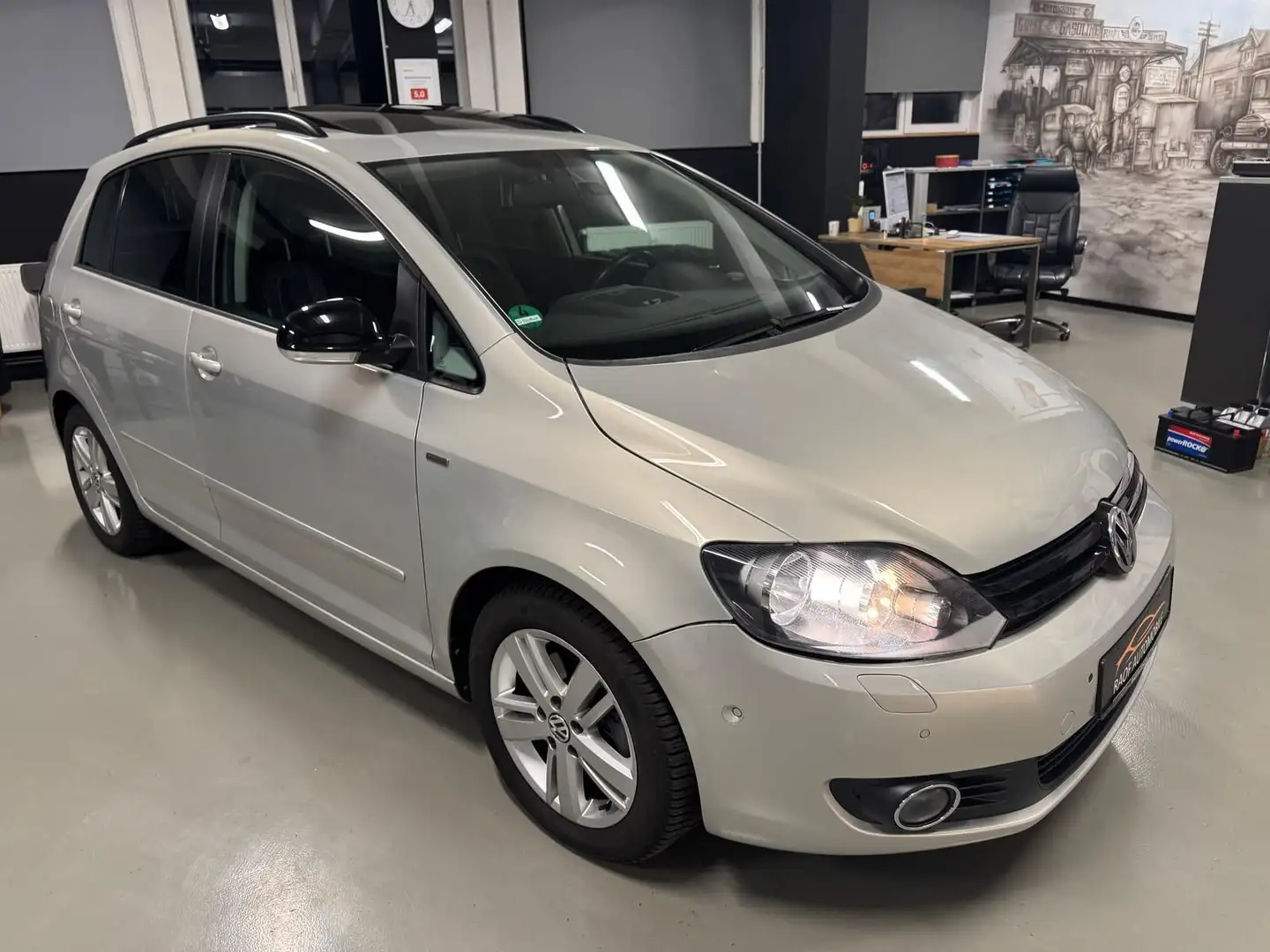 Volkswagen Golf Plus 1.4 16V TSI 1390 ccm Silber - 2