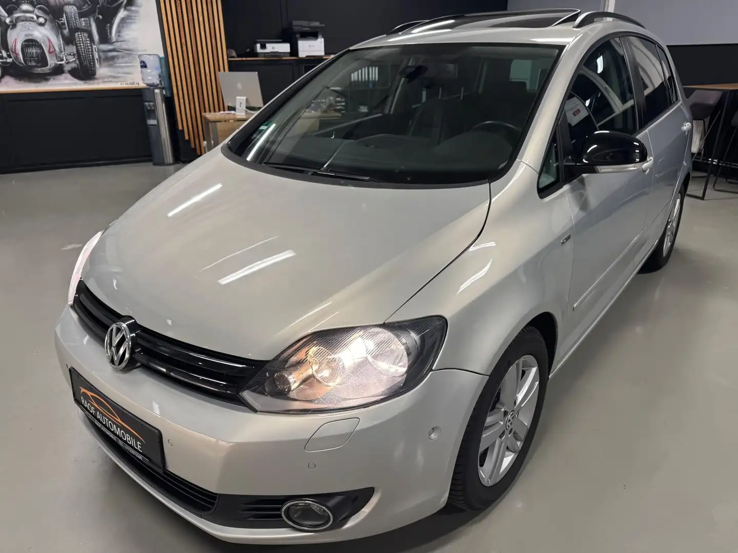 Volkswagen Golf Plus 1.4 16V TSI 1390 ccm Silber - 1