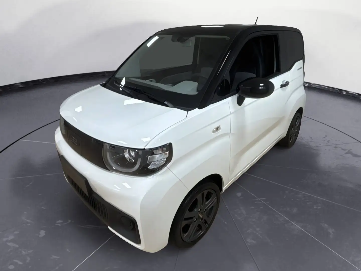DR Automobiles Birba 13,9 kWh Sport Bílá - 1
