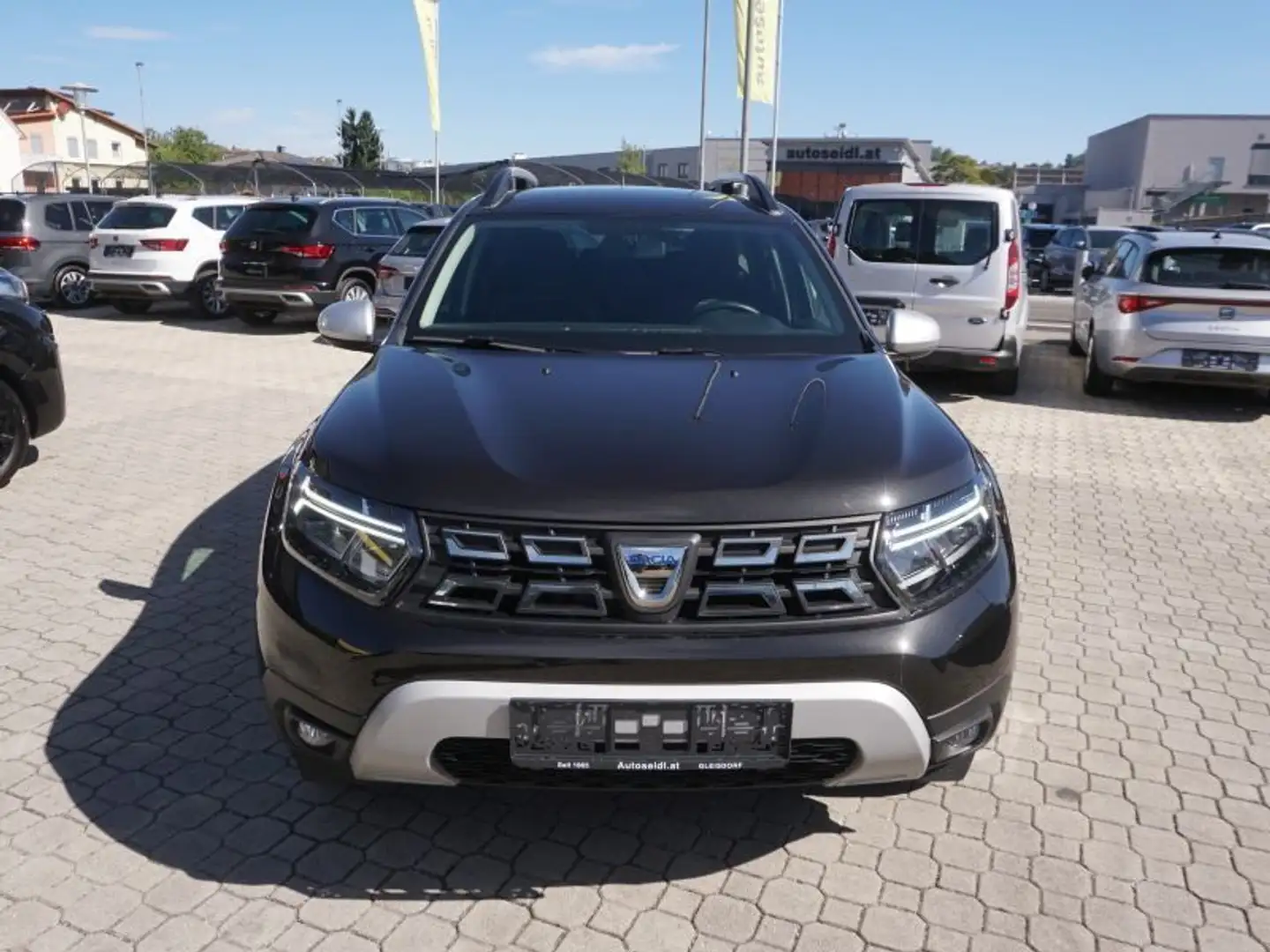 Dacia Duster TCe 150 PF EDC Prestige *LED+NAVI* Schwarz - 2