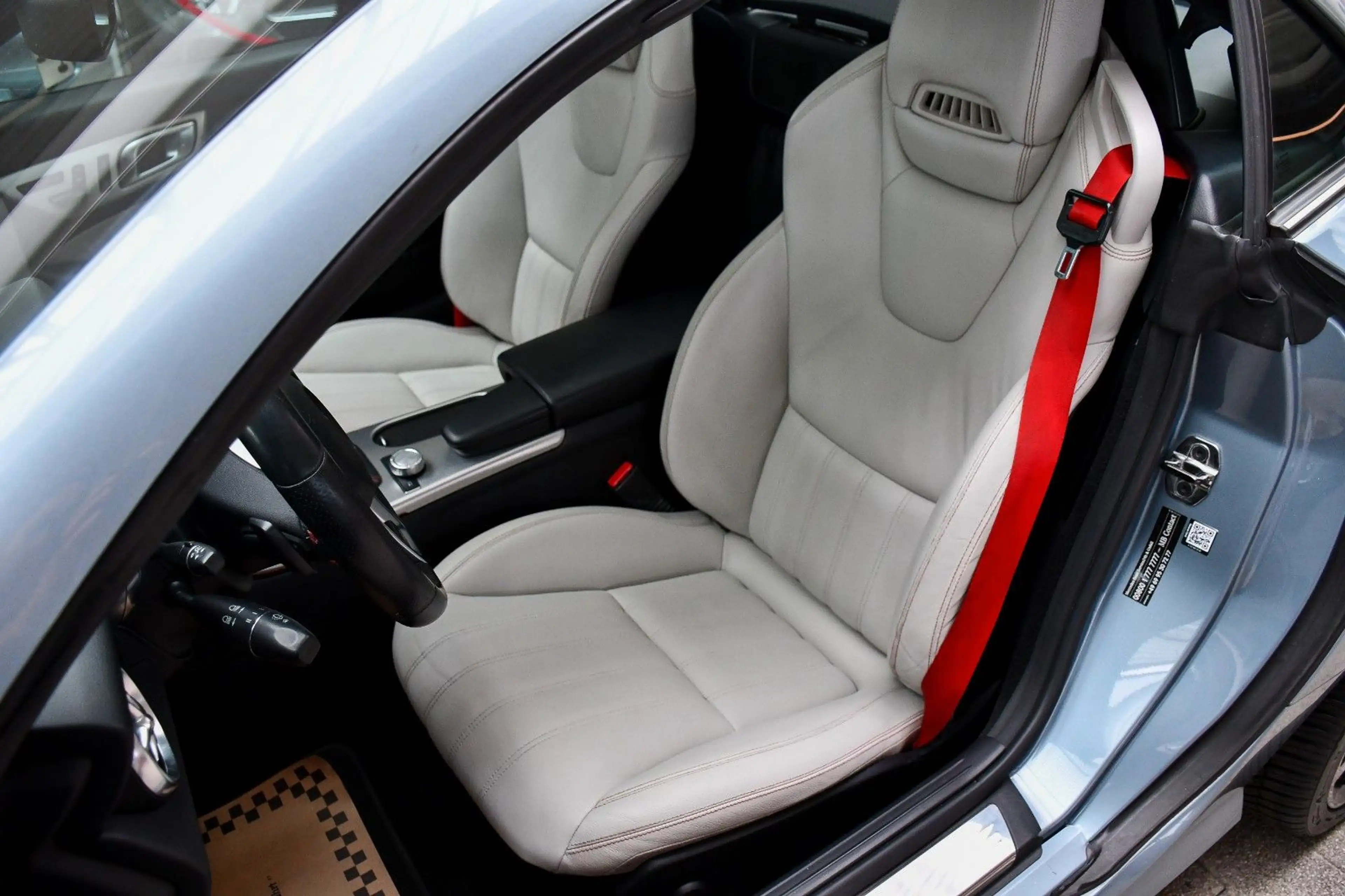 Mercedes-Benz SLK 250 Roadster Aut. AMG Airscarf Memory HK — photo 11