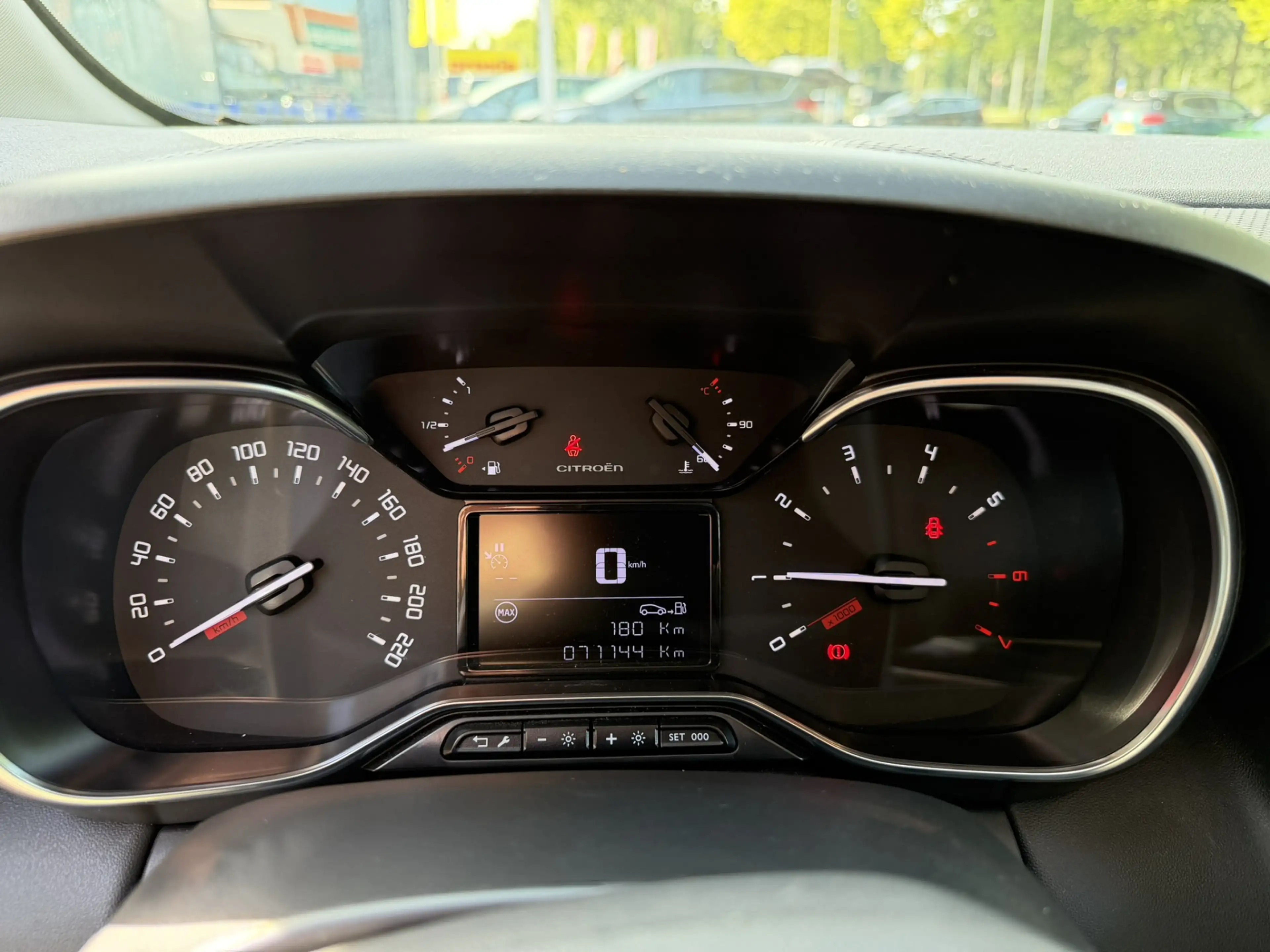Citroen C3 Aircross 83pk Feel Navigatie | Trekhaak | HoogeZit | Carpla — photo 11