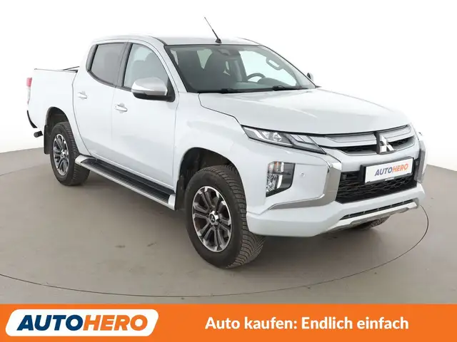 Mitsubishi L200 view 8