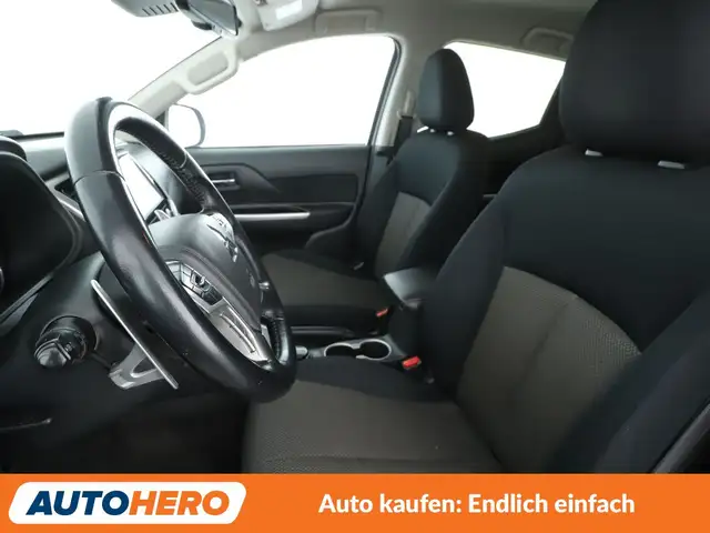 Mitsubishi L200 view 14