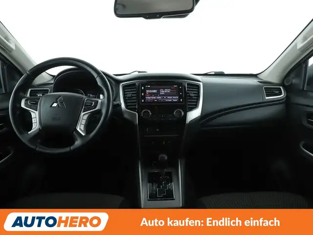 Mitsubishi L200 view 12