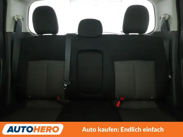 Mitsubishi L200 view 11