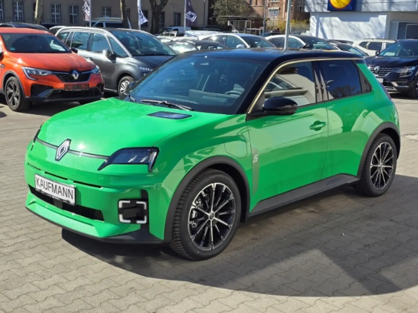 Renault R 5 Electric 120 Urban Range Techno Grün - 1