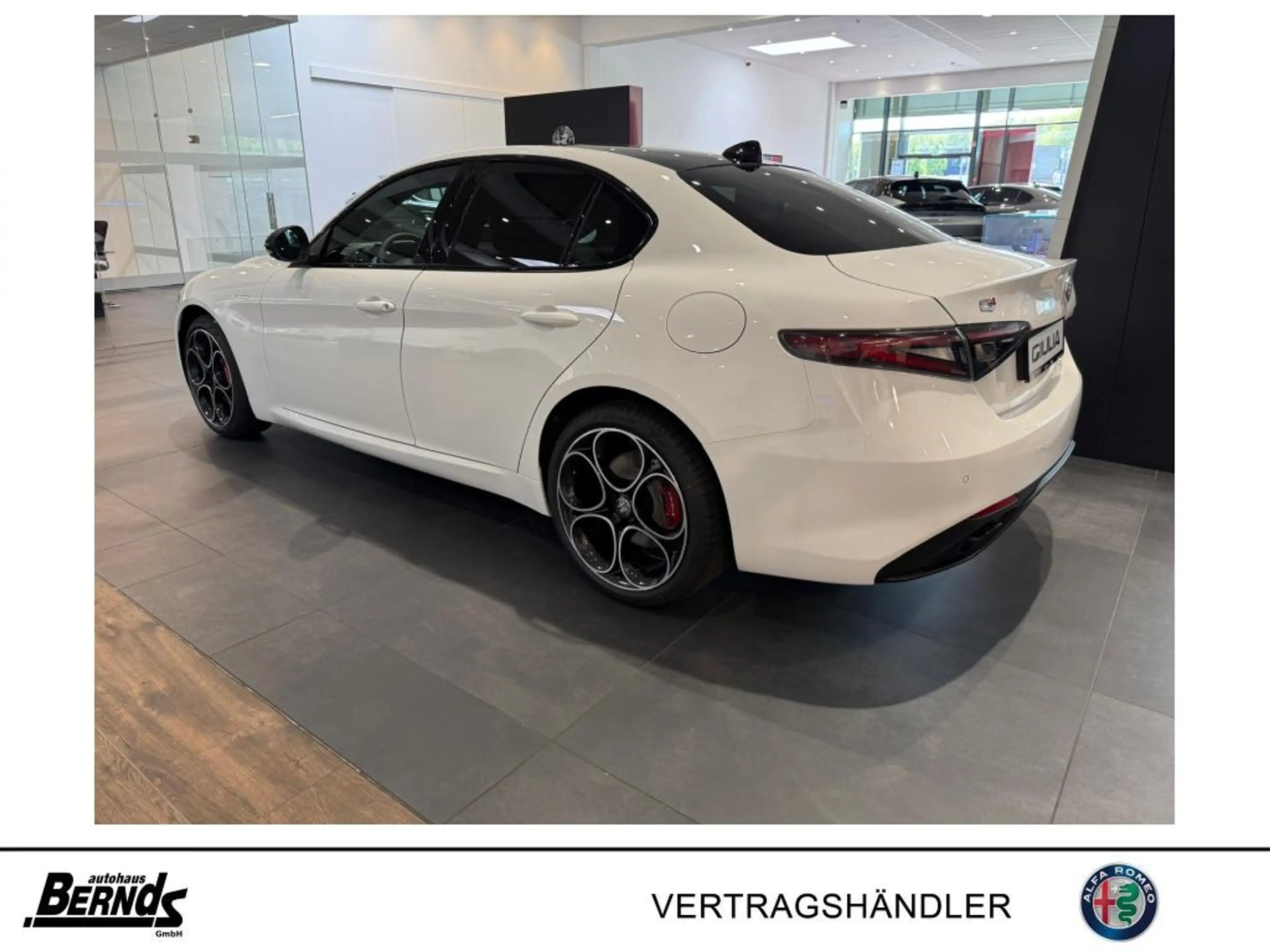 Alfa Romeo Giulia 2.0T AT8-Q4 Veloce GLASSCHIEBEDACH TECHNOLOGIE-P. — photo 5
