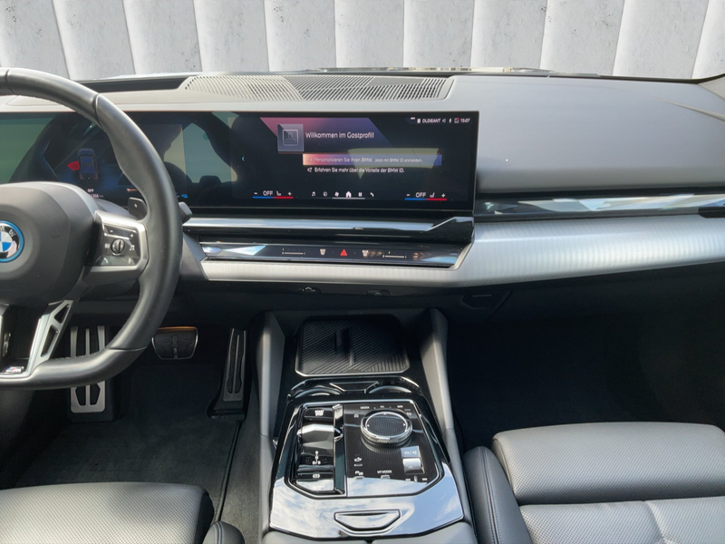 BMW 550 e xDrive M Sport . Driving Prof — photo 14