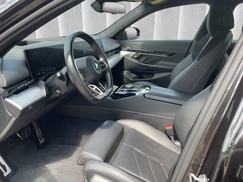 BMW 550 e xDrive M Sport . Driving Prof — photo 10
