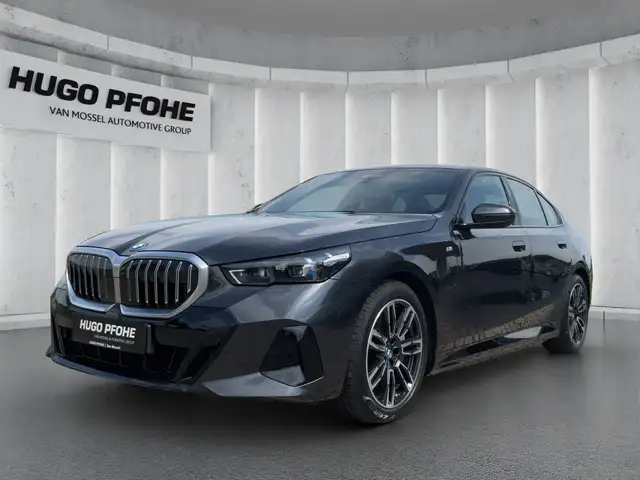 BMW 550 e neues Modell Batterie 100%