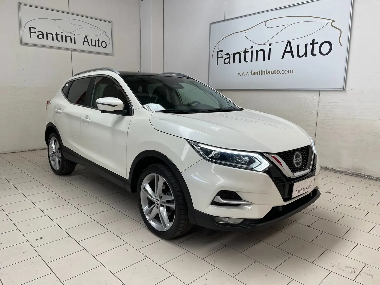 Nissan Qashqai Tekna 1.5 dci 115cv c.auto-Ok Neopaten-LEGGI SOTTO Weiß - 1