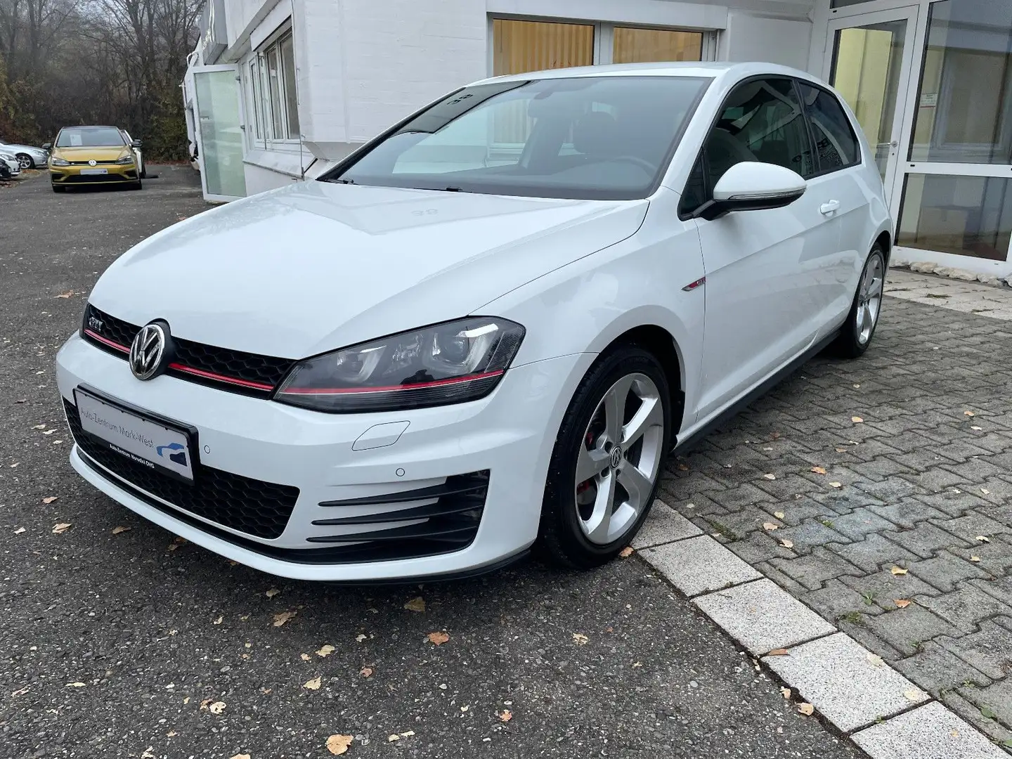 Volkswagen Golf VII Lim. GTI BMT Blanc - 1