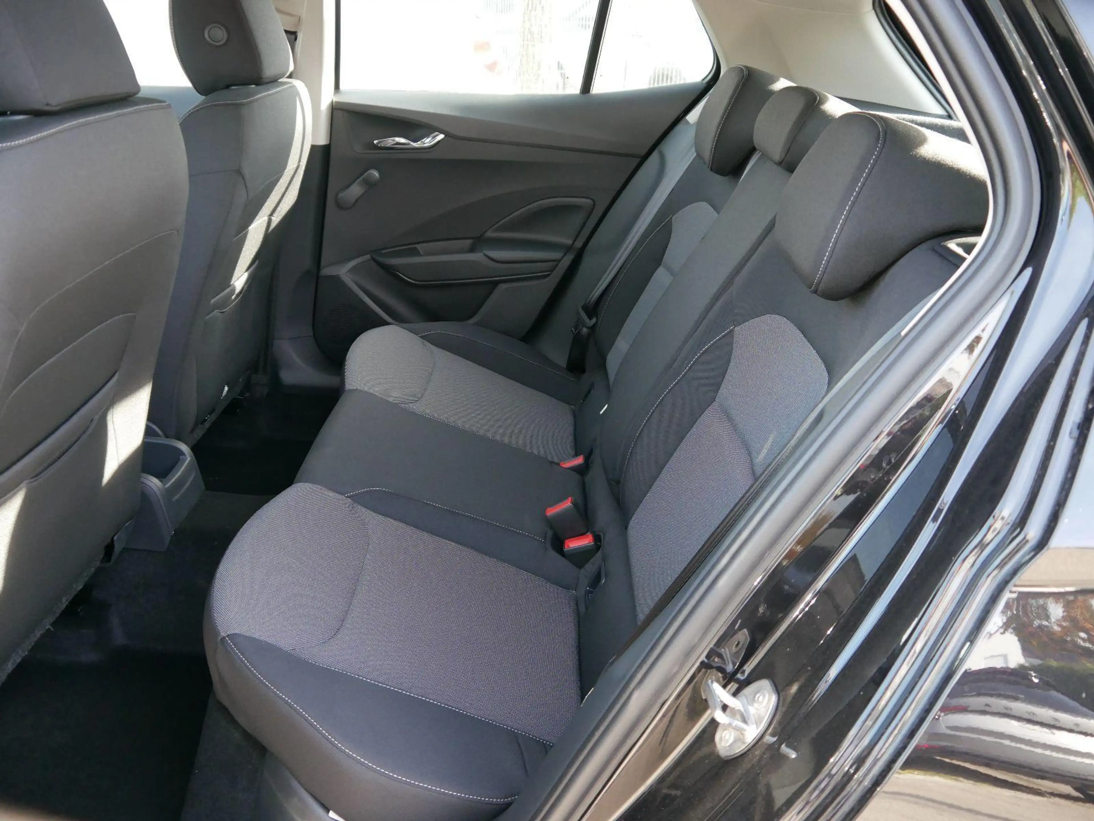 Skoda Fabia Selection 1.0 TSI DSG*NAVI-ÜBER-SMARTLINK*LED*P... — photo 7