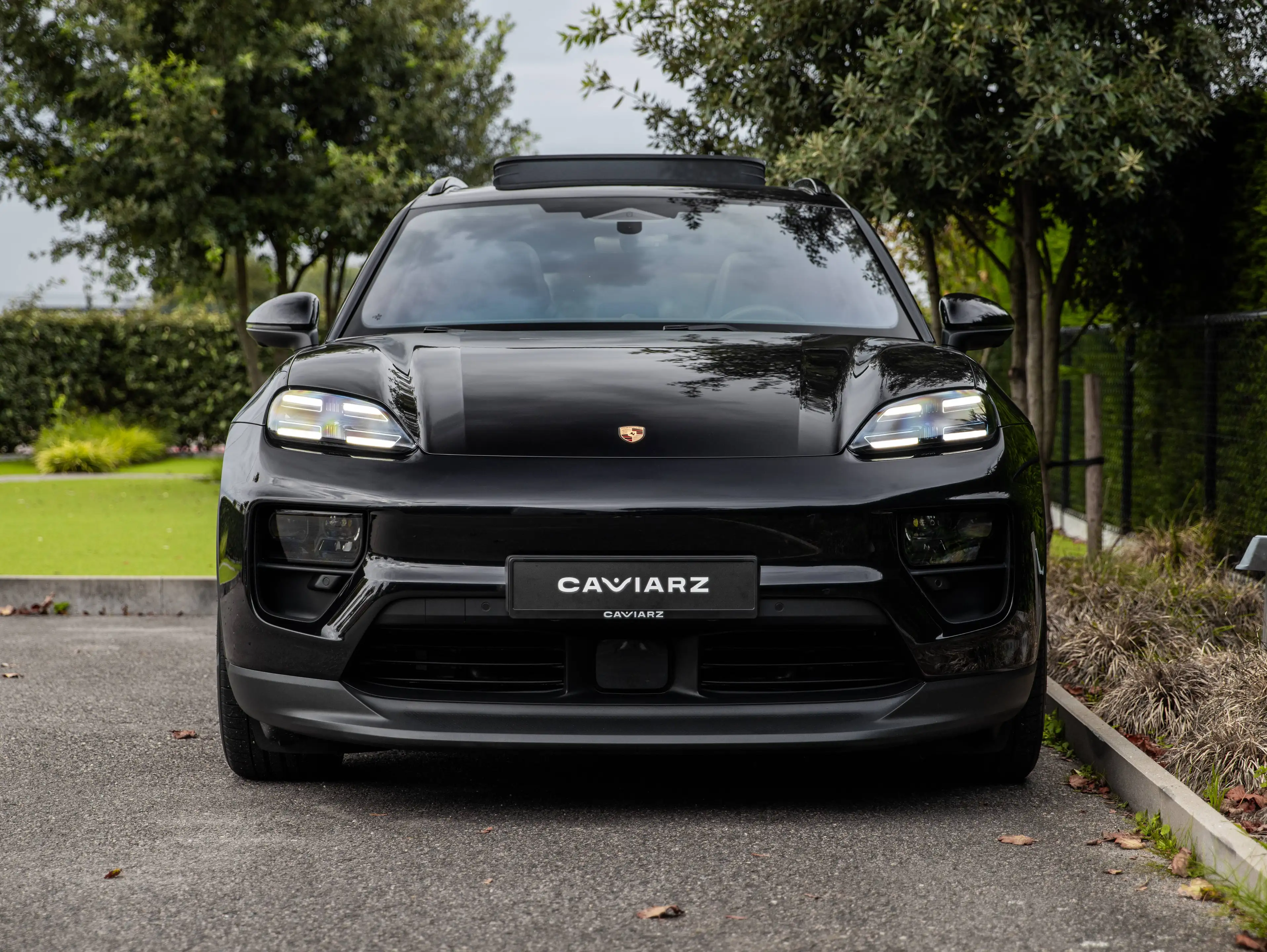 Porsche Macan 4S 100KW/FULL/22"RS/AIR/PAS.DISPLAY/TREKHAAK/INNO/4-ZONE/HD-MATRIX/CHRONO/PANO/360/18W/BOSE — photo 4
