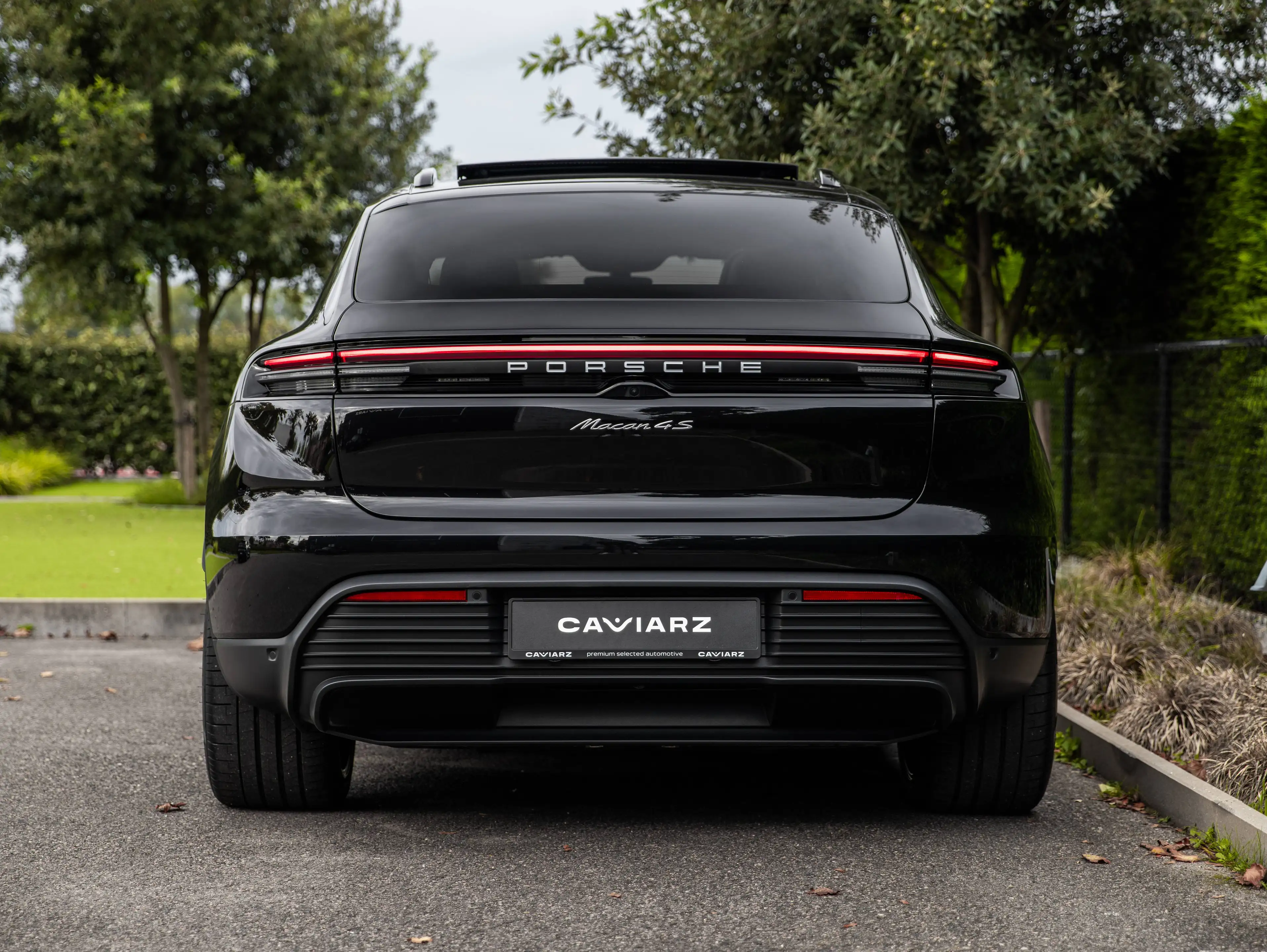 Porsche Macan 4S 100KW/FULL/22"RS/AIR/PAS.DISPLAY/TREKHAAK/INNO/4-ZONE/HD-MATRIX/CHRONO/PANO/360/18W/BOSE — photo 5