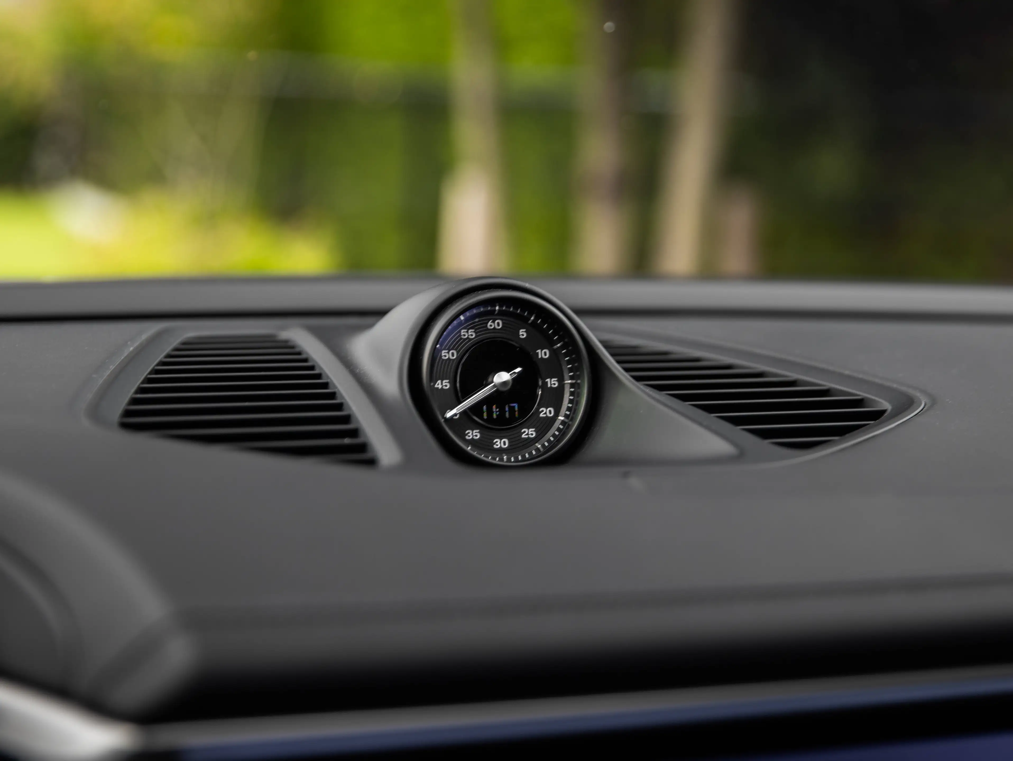 Porsche Macan 4S 100KW/FULL/22"RS/AIR/PAS.DISPLAY/TREKHAAK/INNO/4-ZONE/HD-MATRIX/CHRONO/PANO/360/18W/BOSE — photo 45