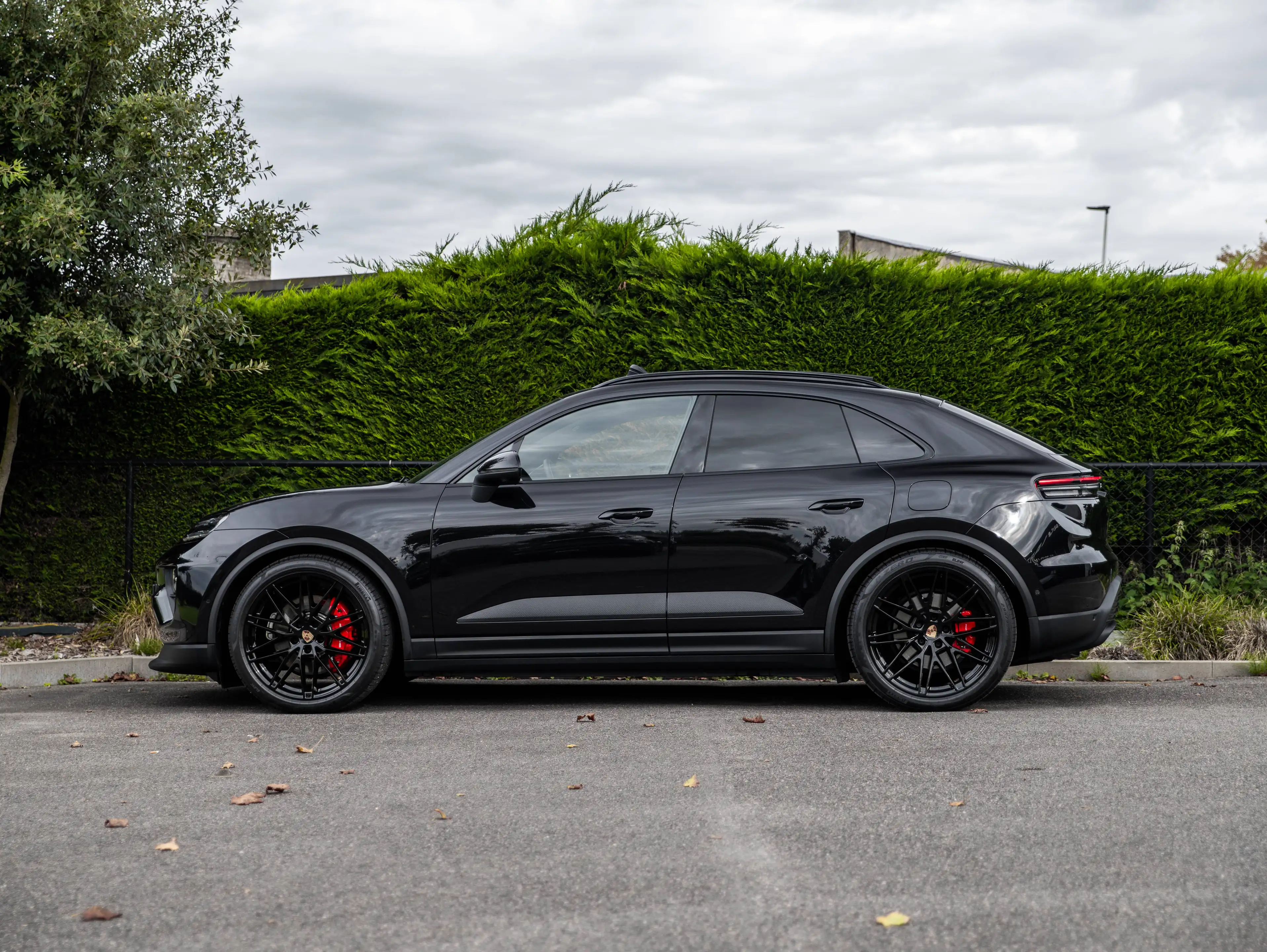 Porsche Macan 4S 100KW/FULL/22"RS/AIR/PAS.DISPLAY/TREKHAAK/INNO/4-ZONE/HD-MATRIX/CHRONO/PANO/360/18W/BOSE — photo 3