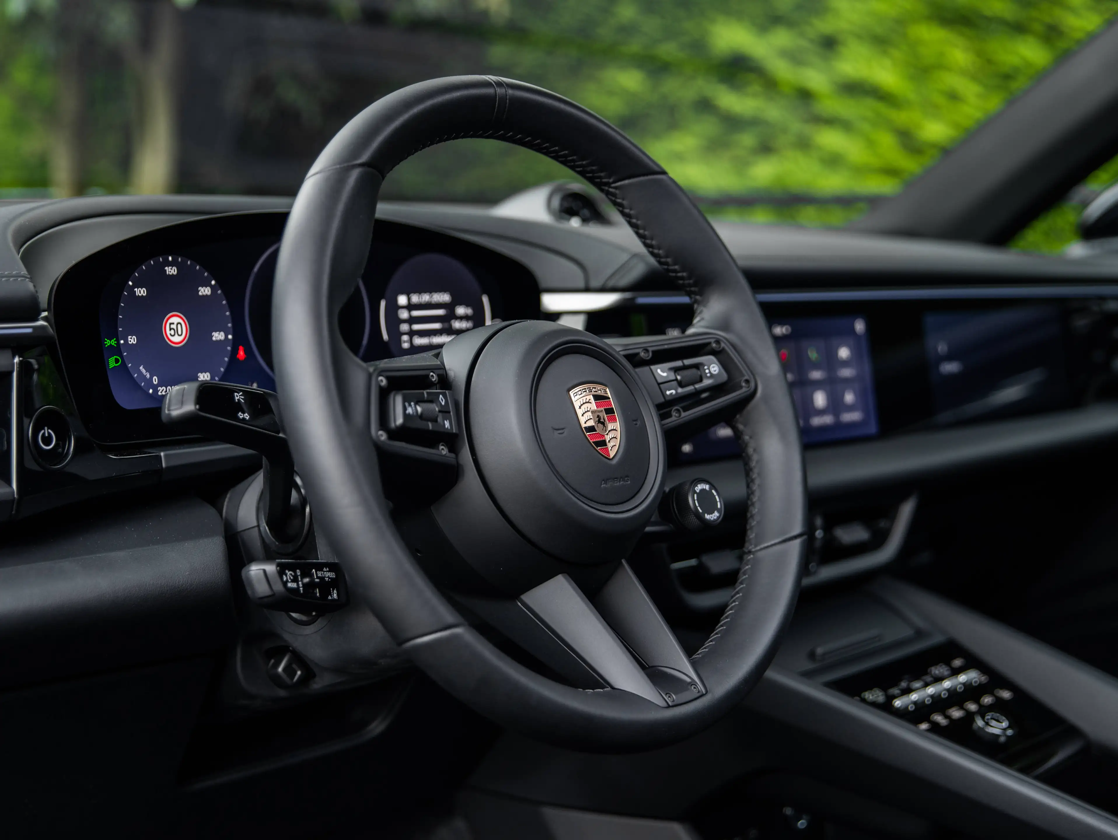 Porsche Macan 4S 100KW/FULL/22"RS/AIR/PAS.DISPLAY/TREKHAAK/INNO/4-ZONE/HD-MATRIX/CHRONO/PANO/360/18W/BOSE — photo 7