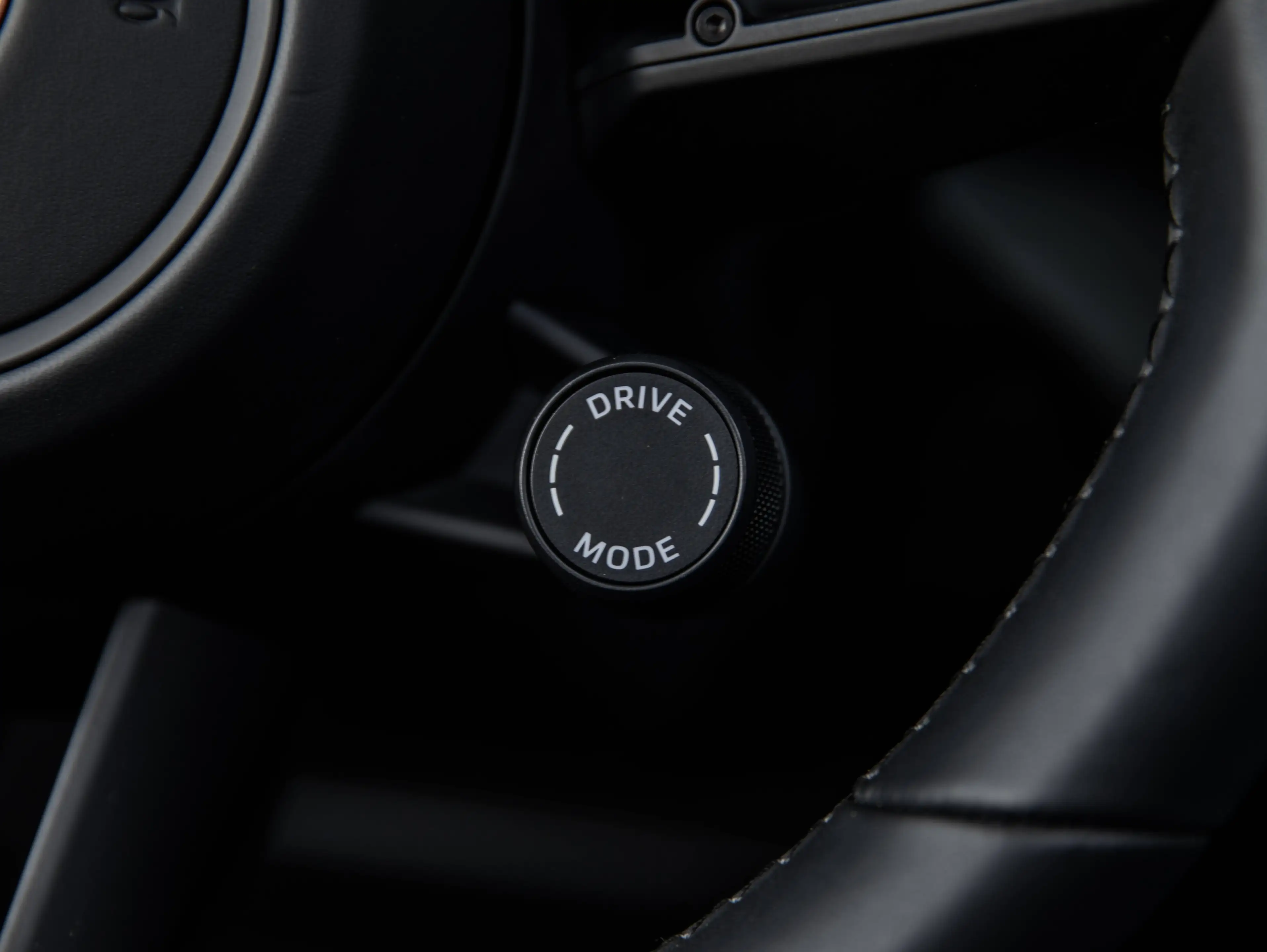 Porsche Macan 4S 100KW/FULL/22"RS/AIR/PAS.DISPLAY/TREKHAAK/INNO/4-ZONE/HD-MATRIX/CHRONO/PANO/360/18W/BOSE — photo 32