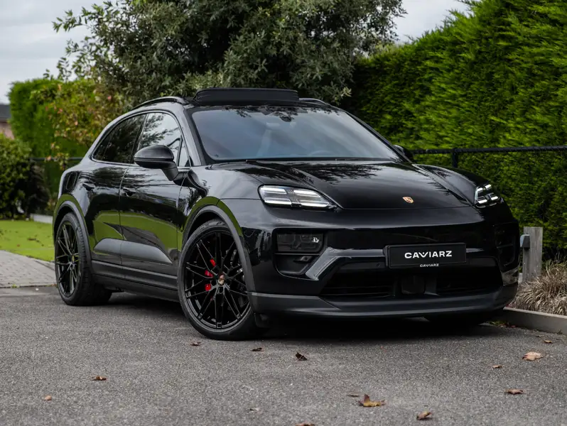PORSCHE Macan